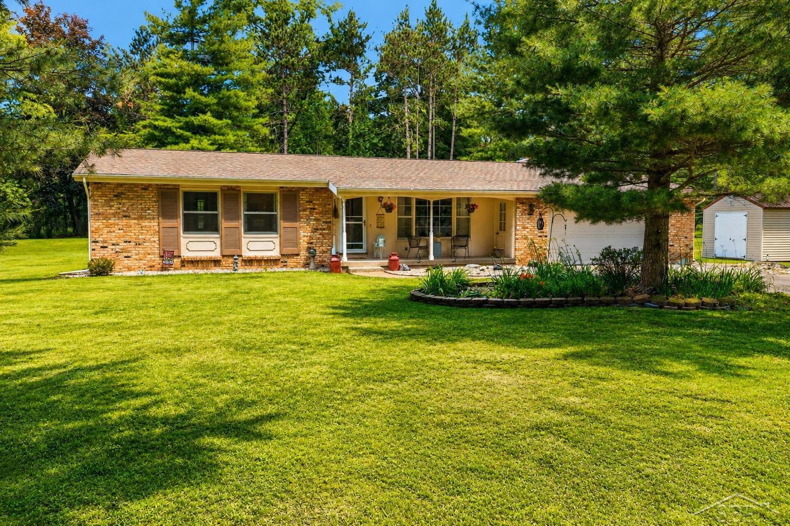 20440 Thornapple Lane Property Photo 1