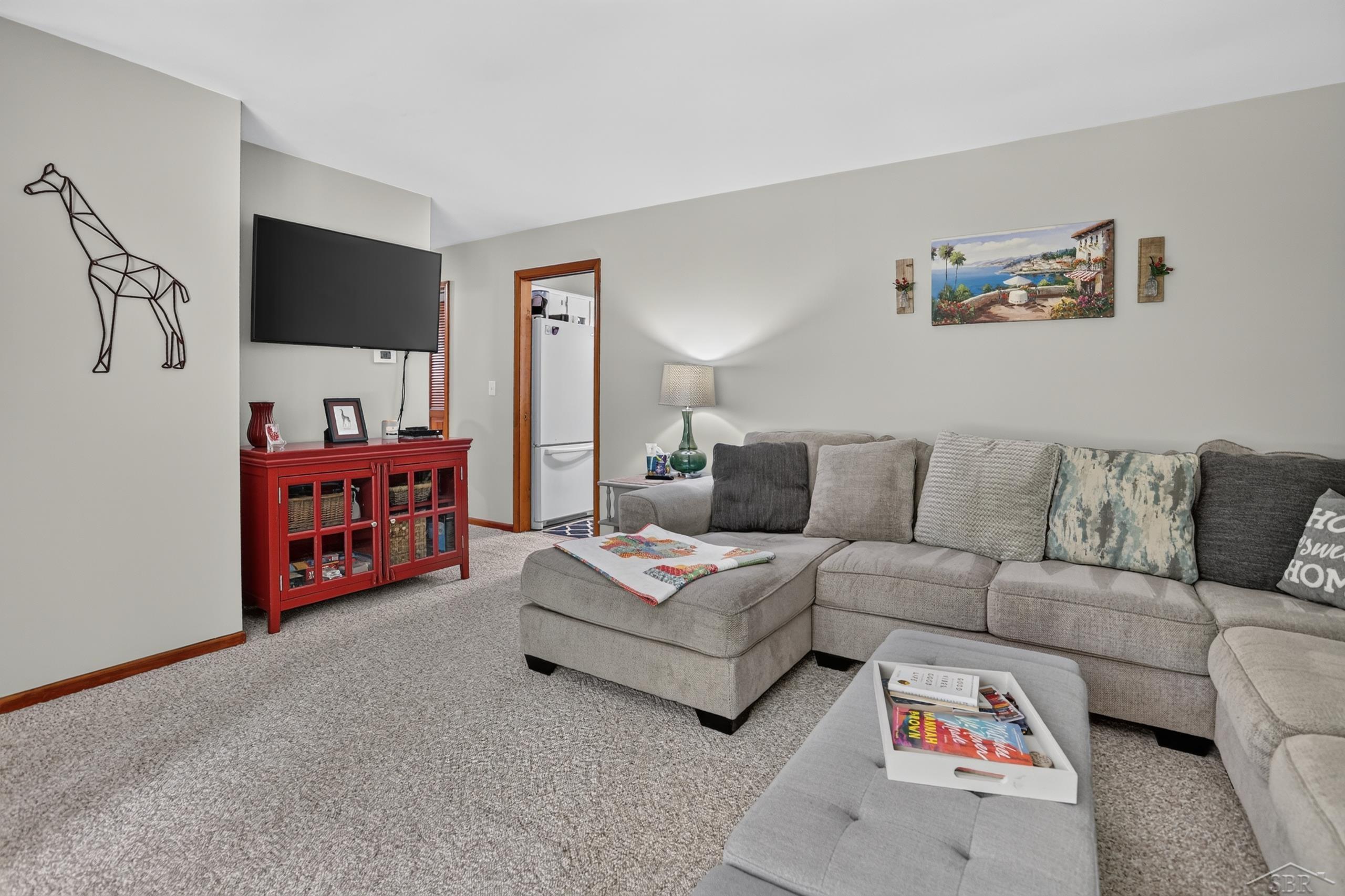20440 Thornapple Lane Property Photo 7