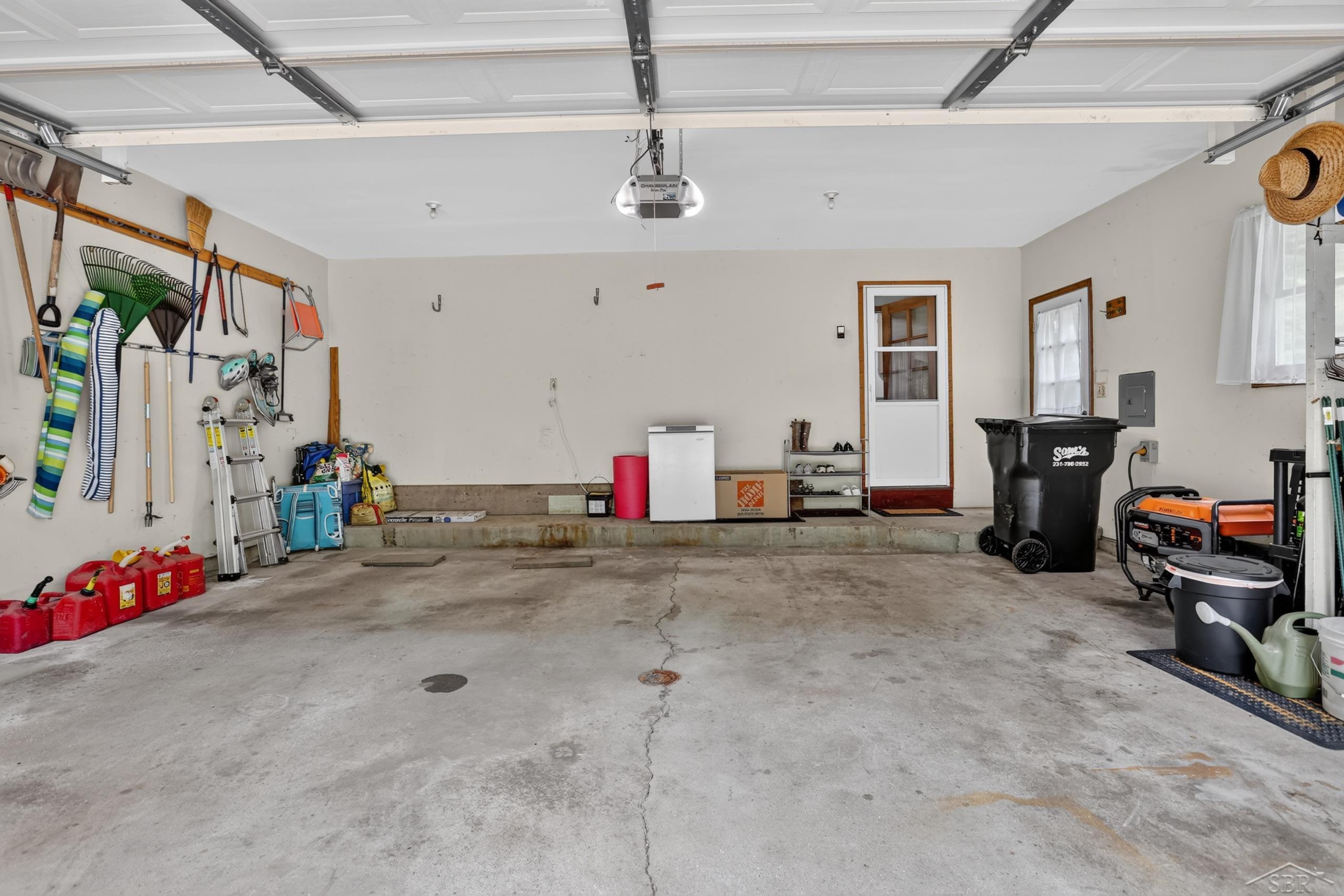 20440 Thornapple Lane Property Photo 32