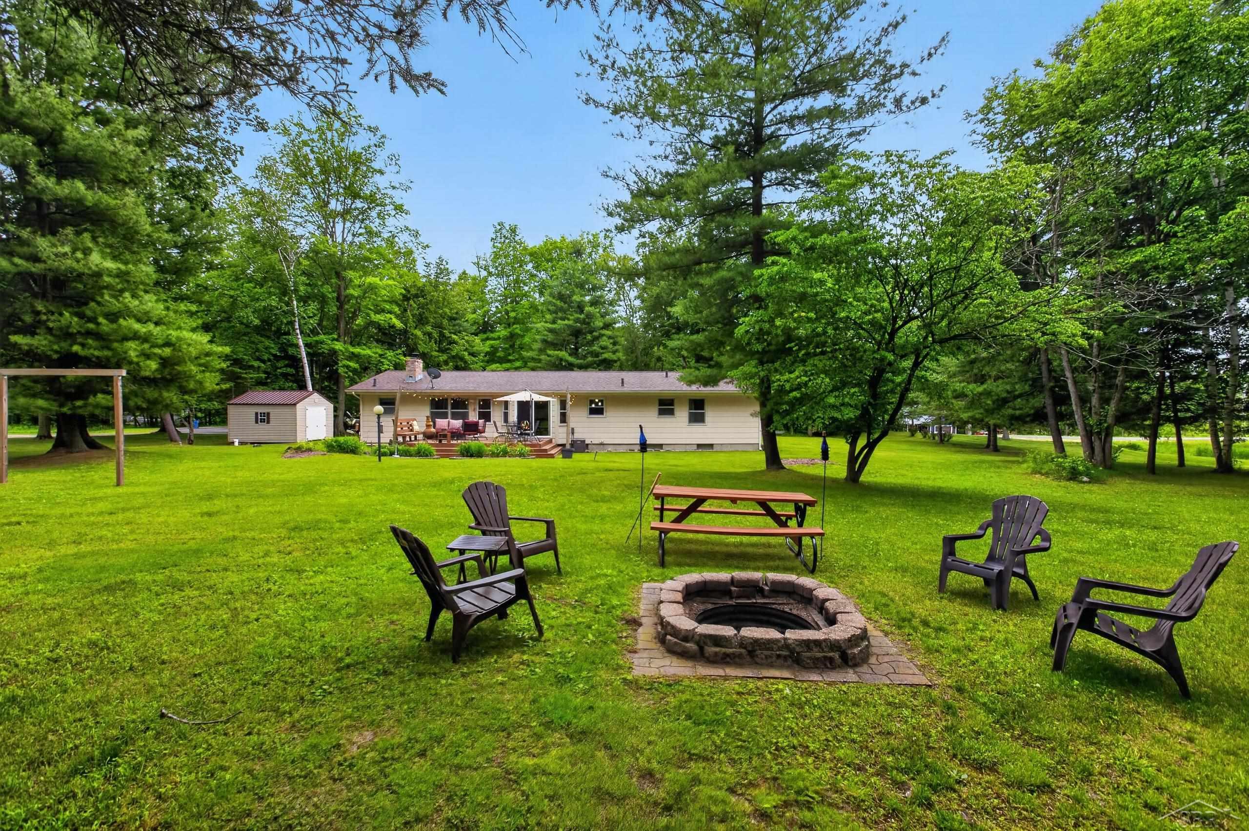 20440 Thornapple Lane Property Photo 38