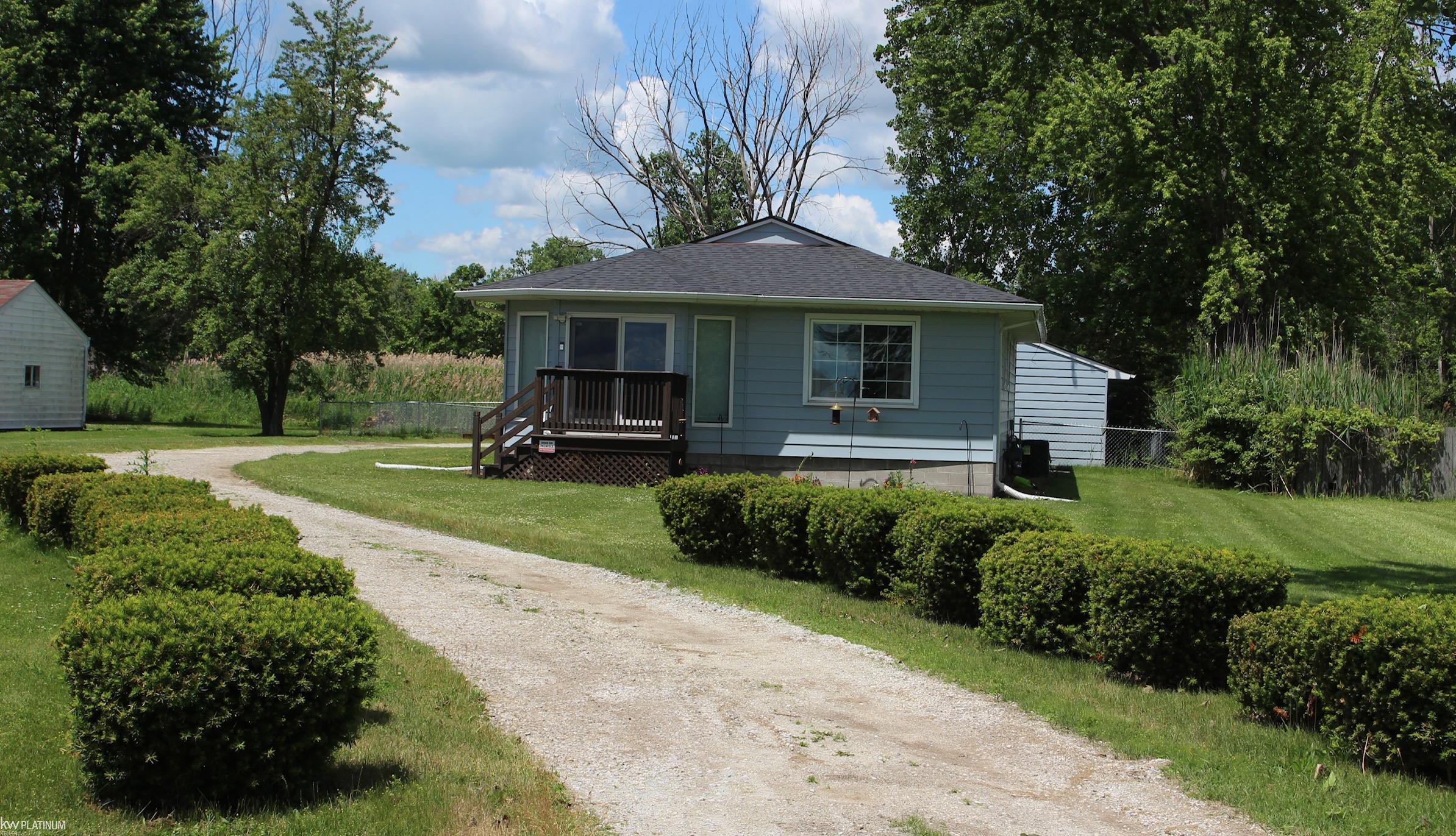 7938 River Road Property Photo 1