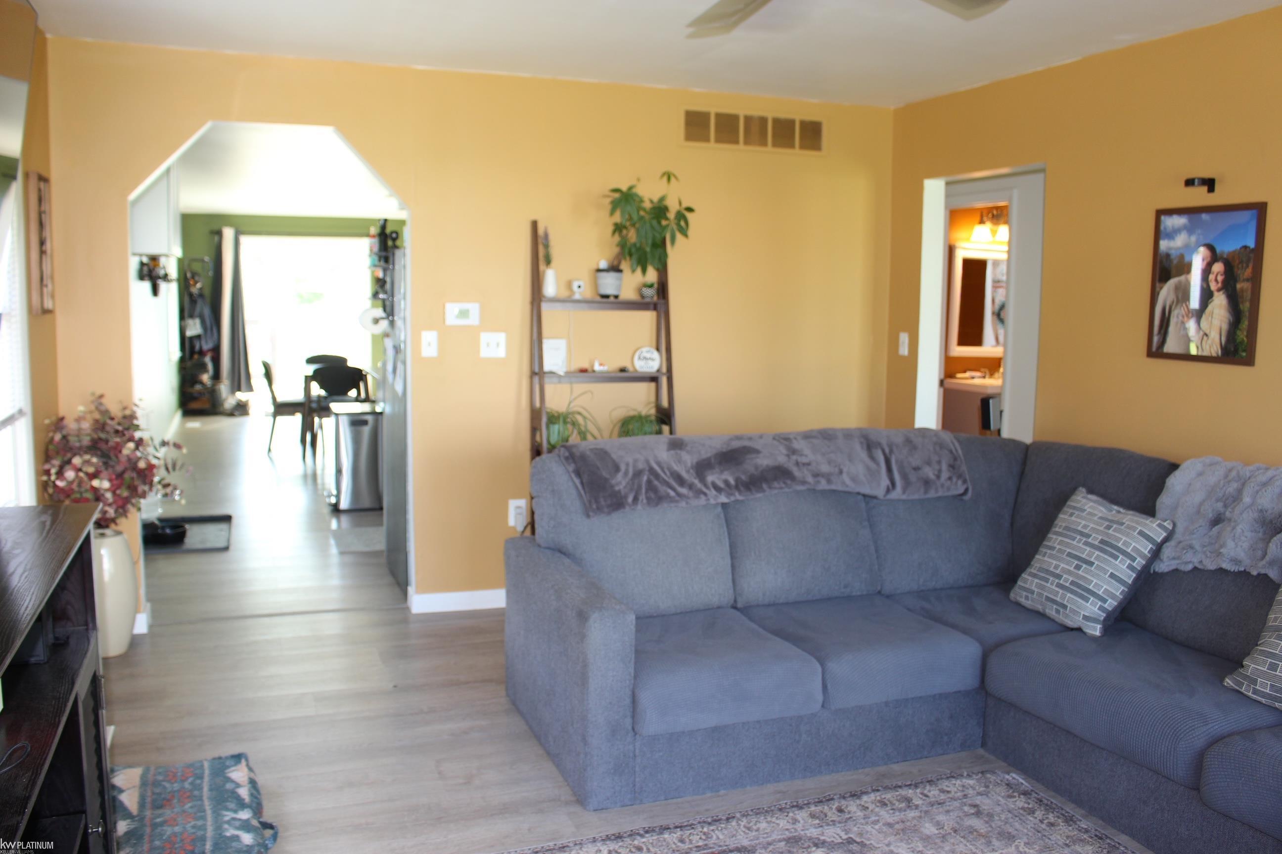 7938 River Road Property Photo 2