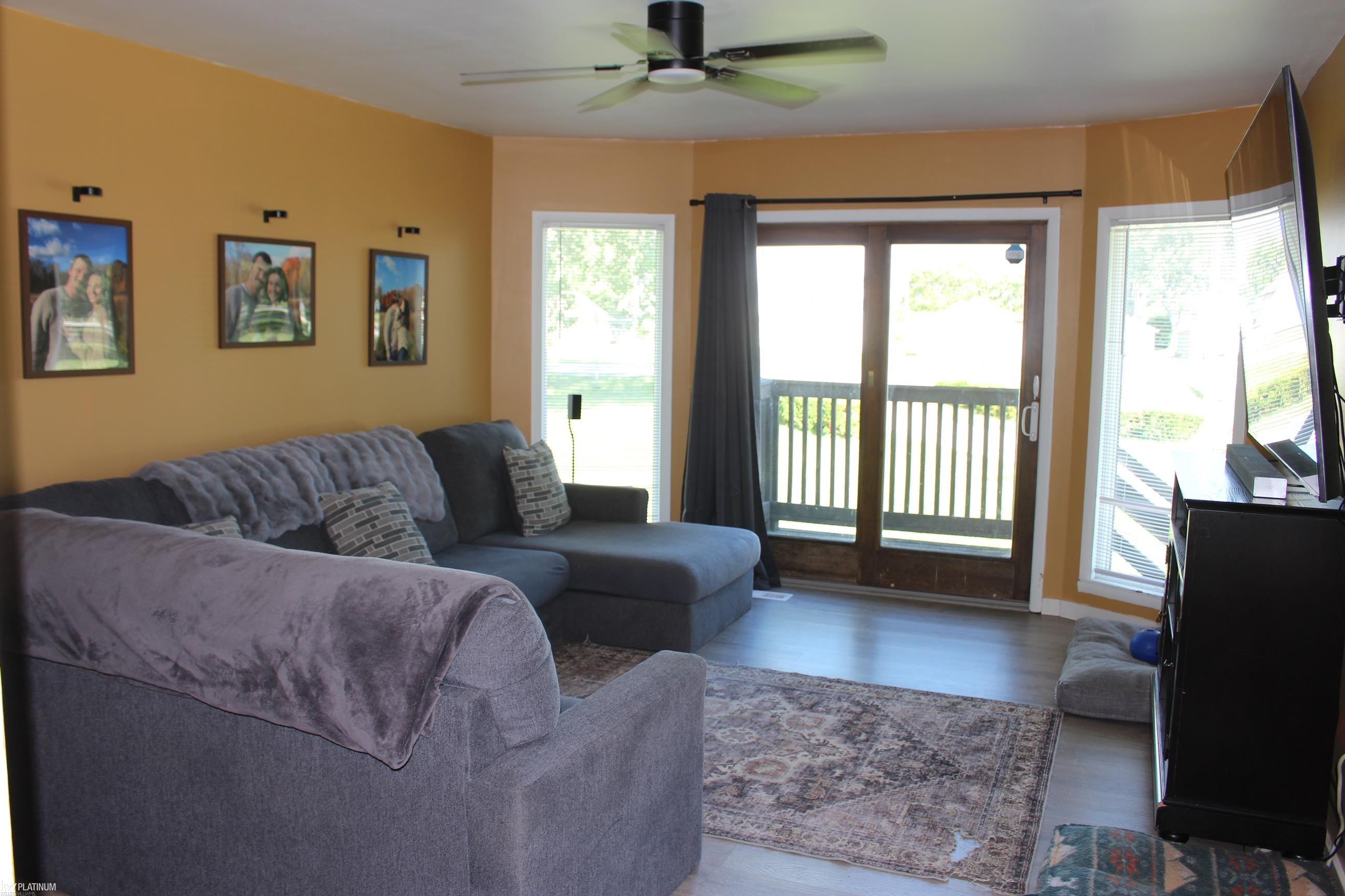 7938 River Road Property Photo 4