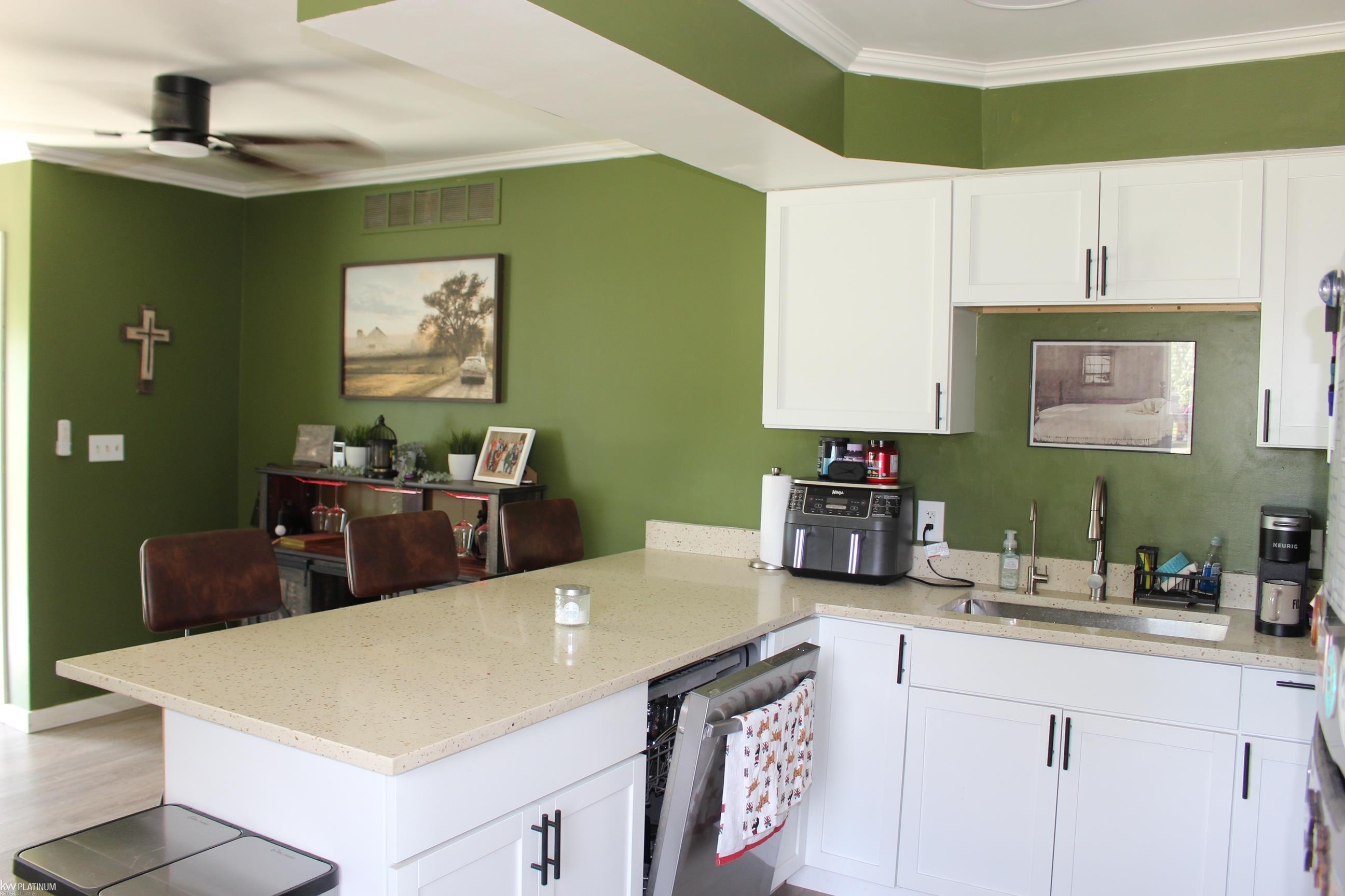 7938 River Road Property Photo 5