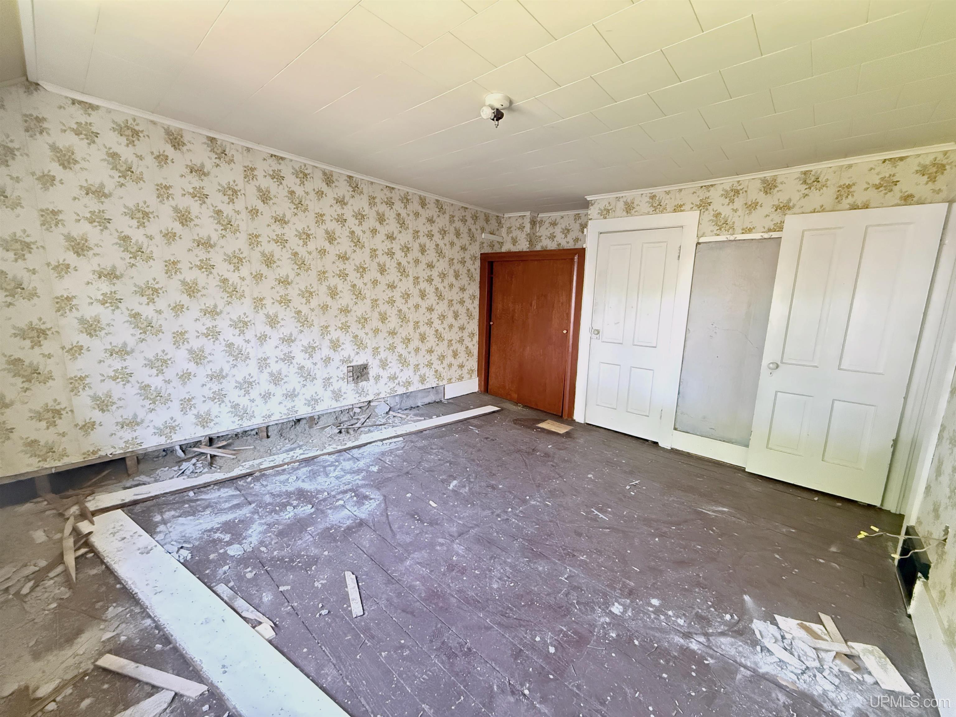 25396 Portland Street Property Photo 14