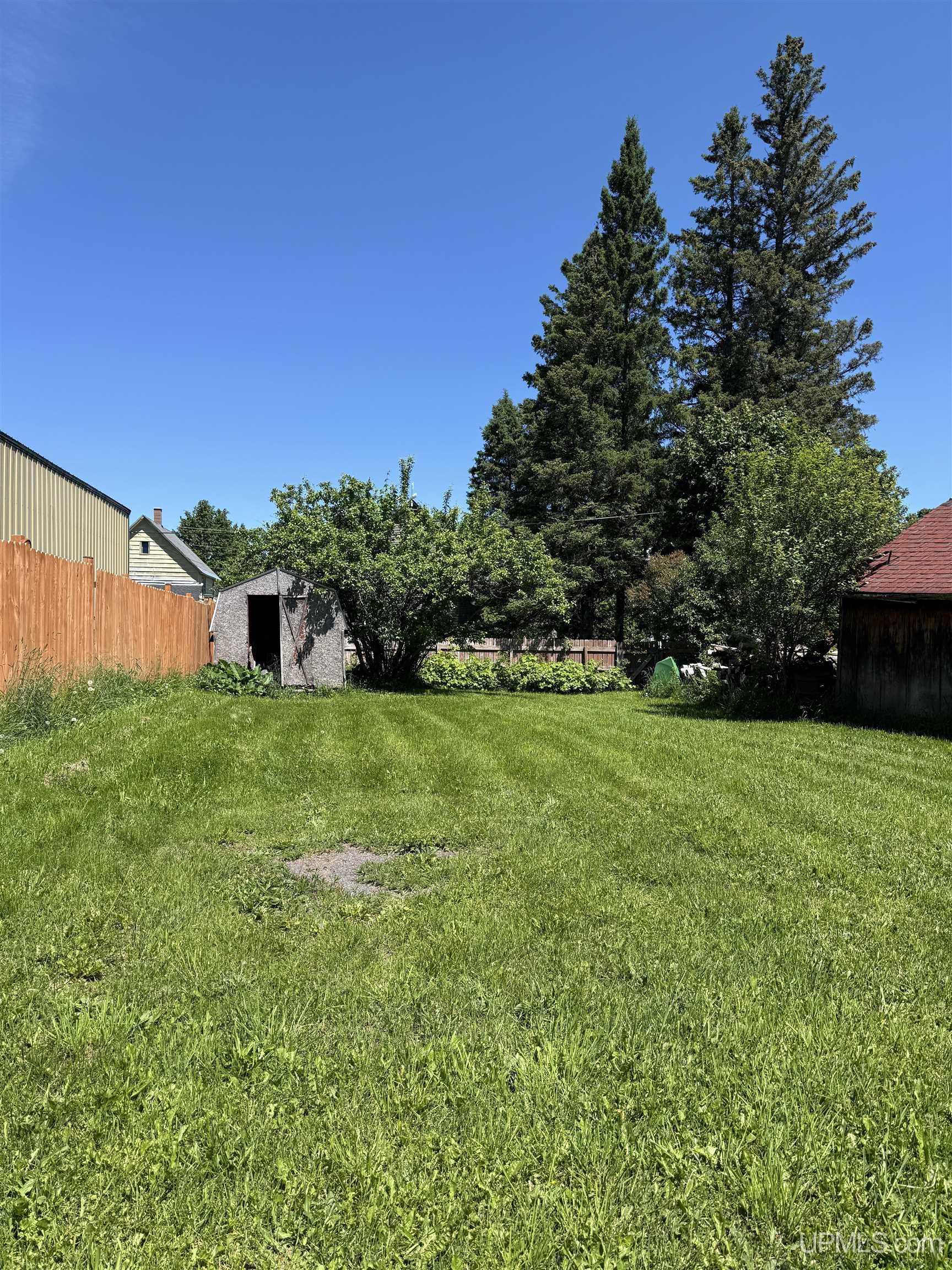 25396 Portland Street Property Photo 26