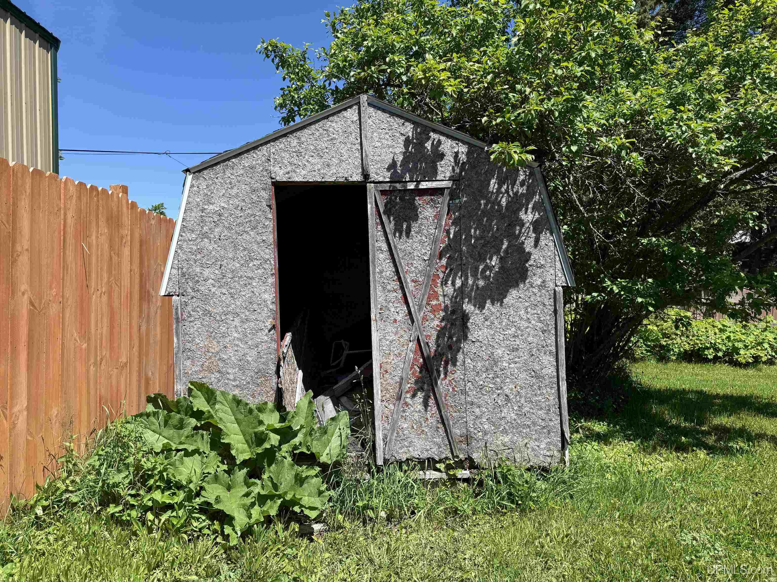 25396 Portland Street Property Photo 27
