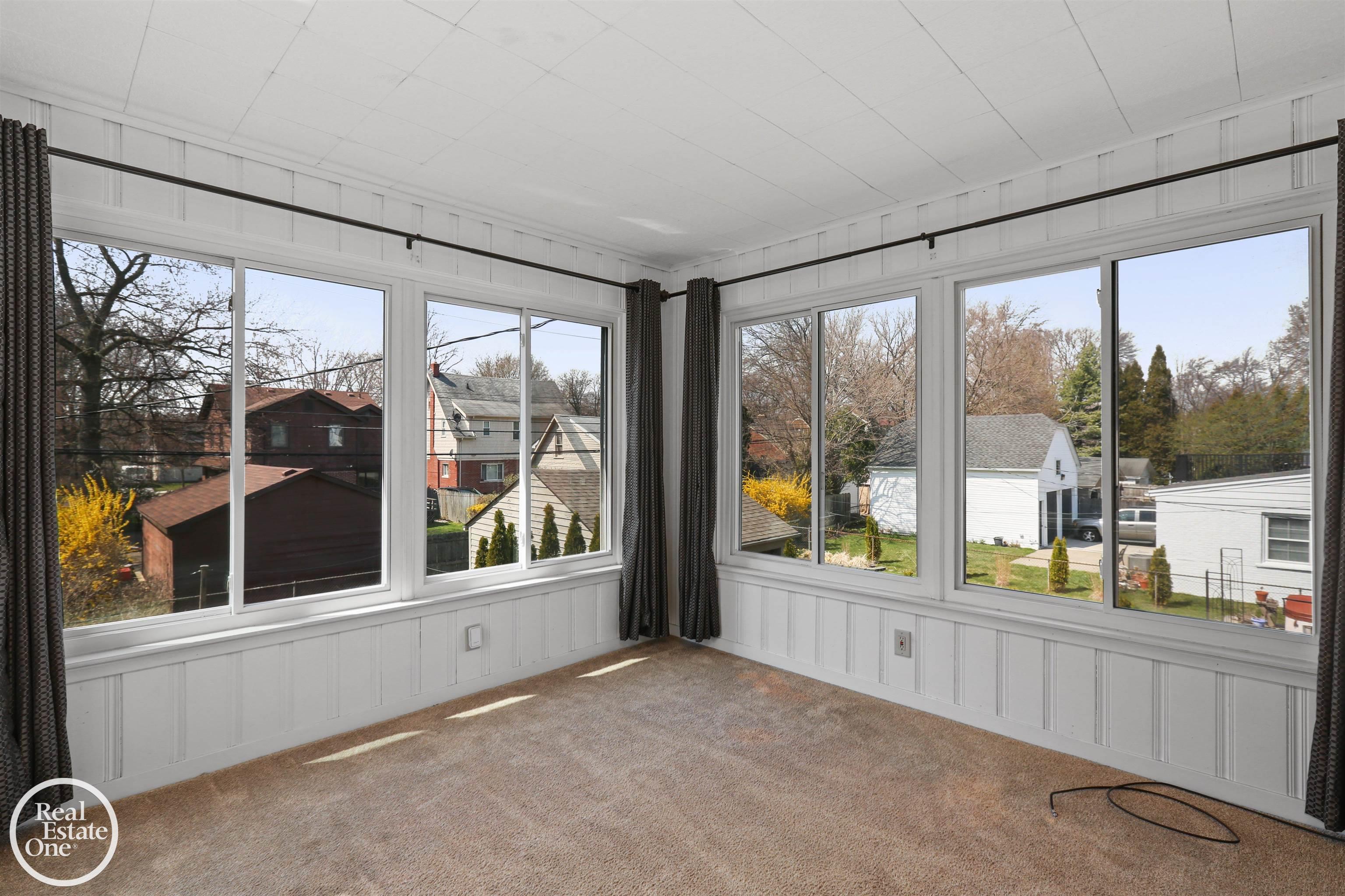 897 Rivard Boulevard Property Photo 38