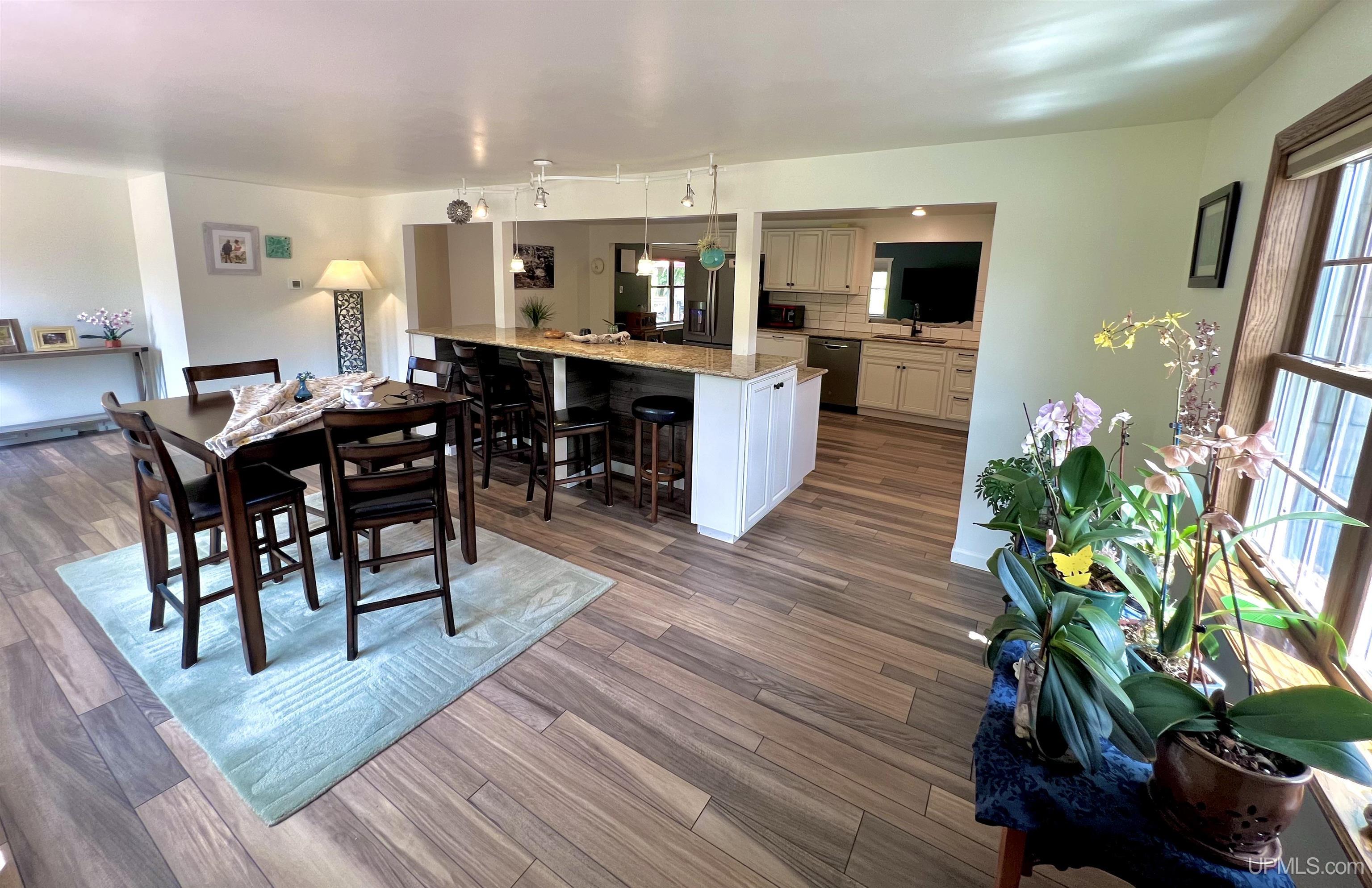 1289 E M28 Highway Property Photo 18