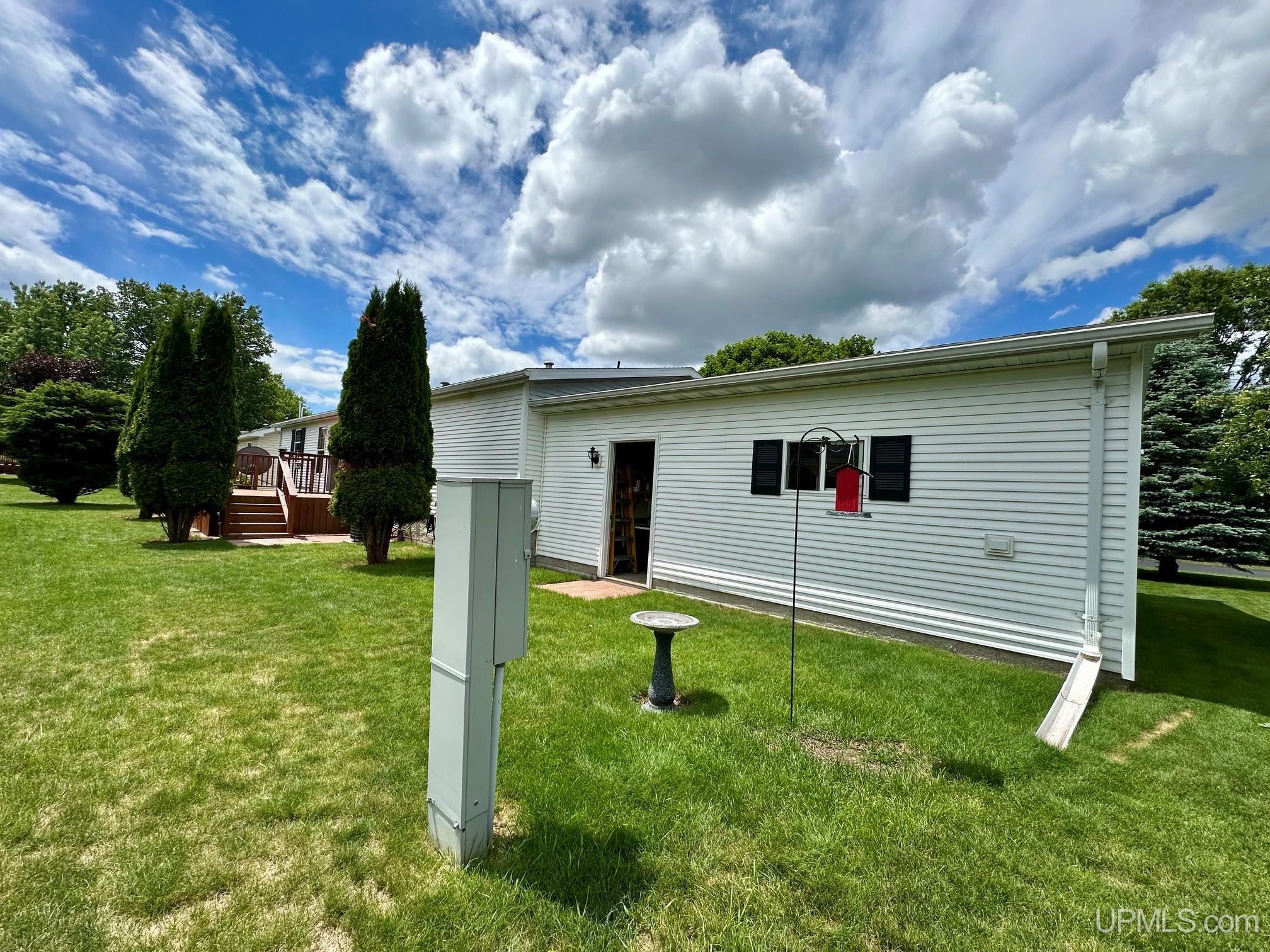 26 Kenneally Boulevard Property Photo 4