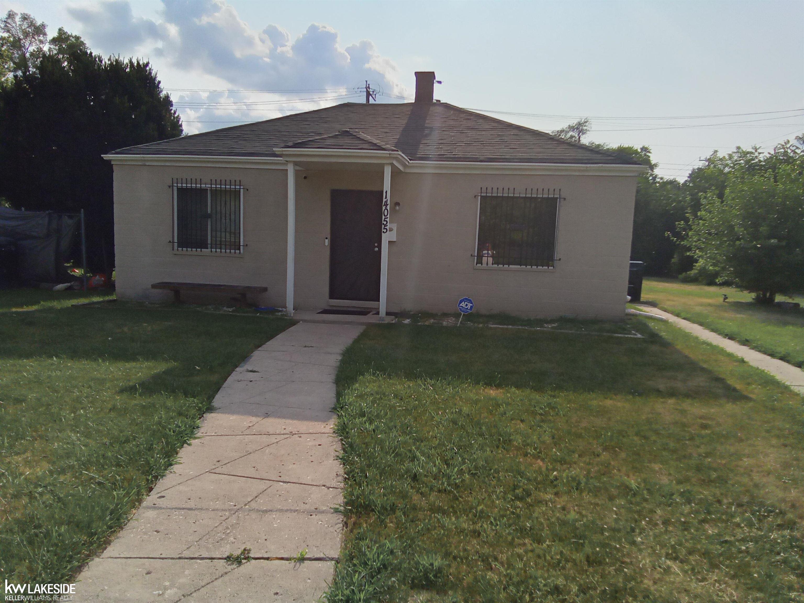 14055 PLAINVIEW Avenue Property Photo 1