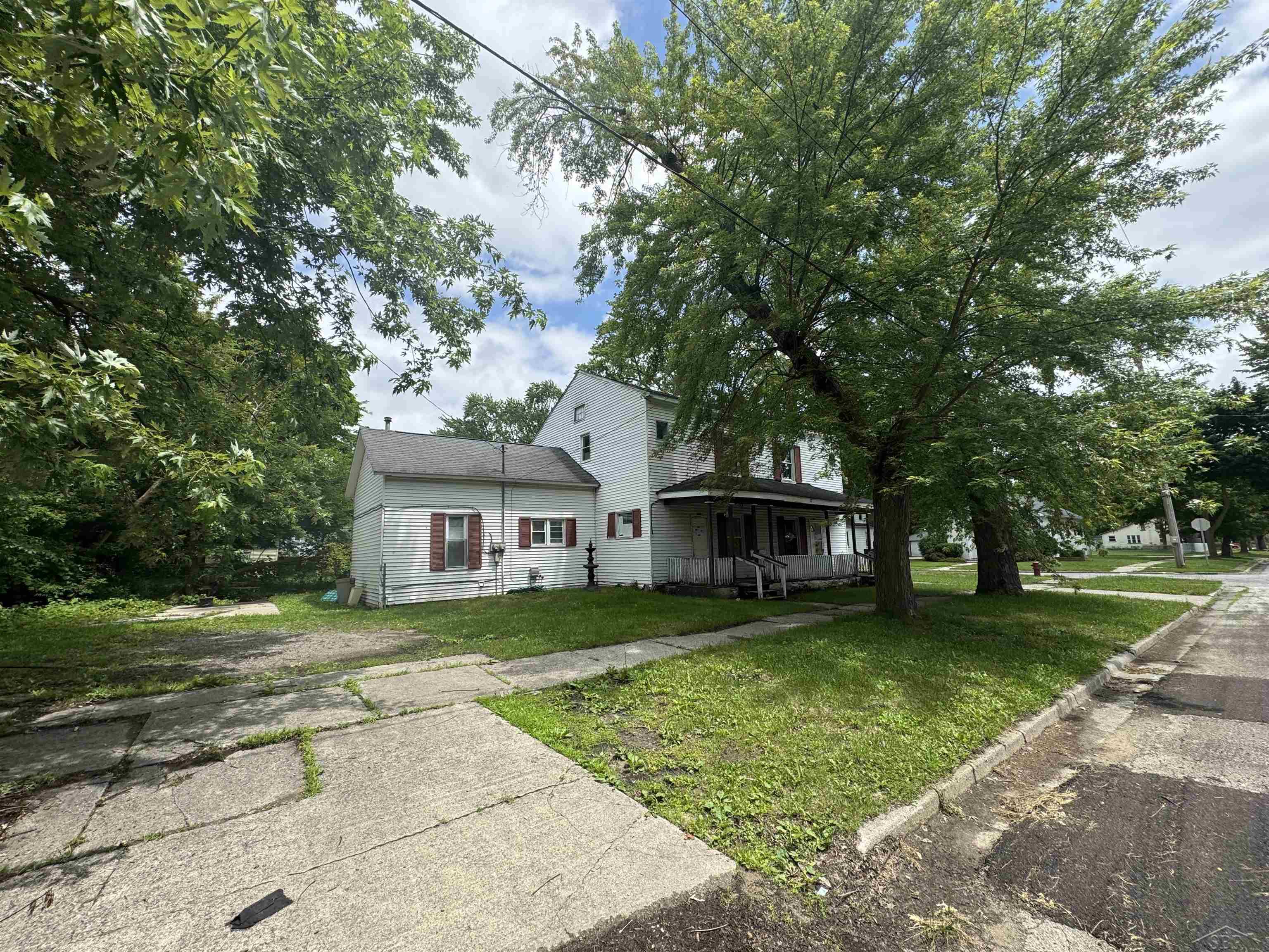 1002 Madison Avenue Property Photo 6