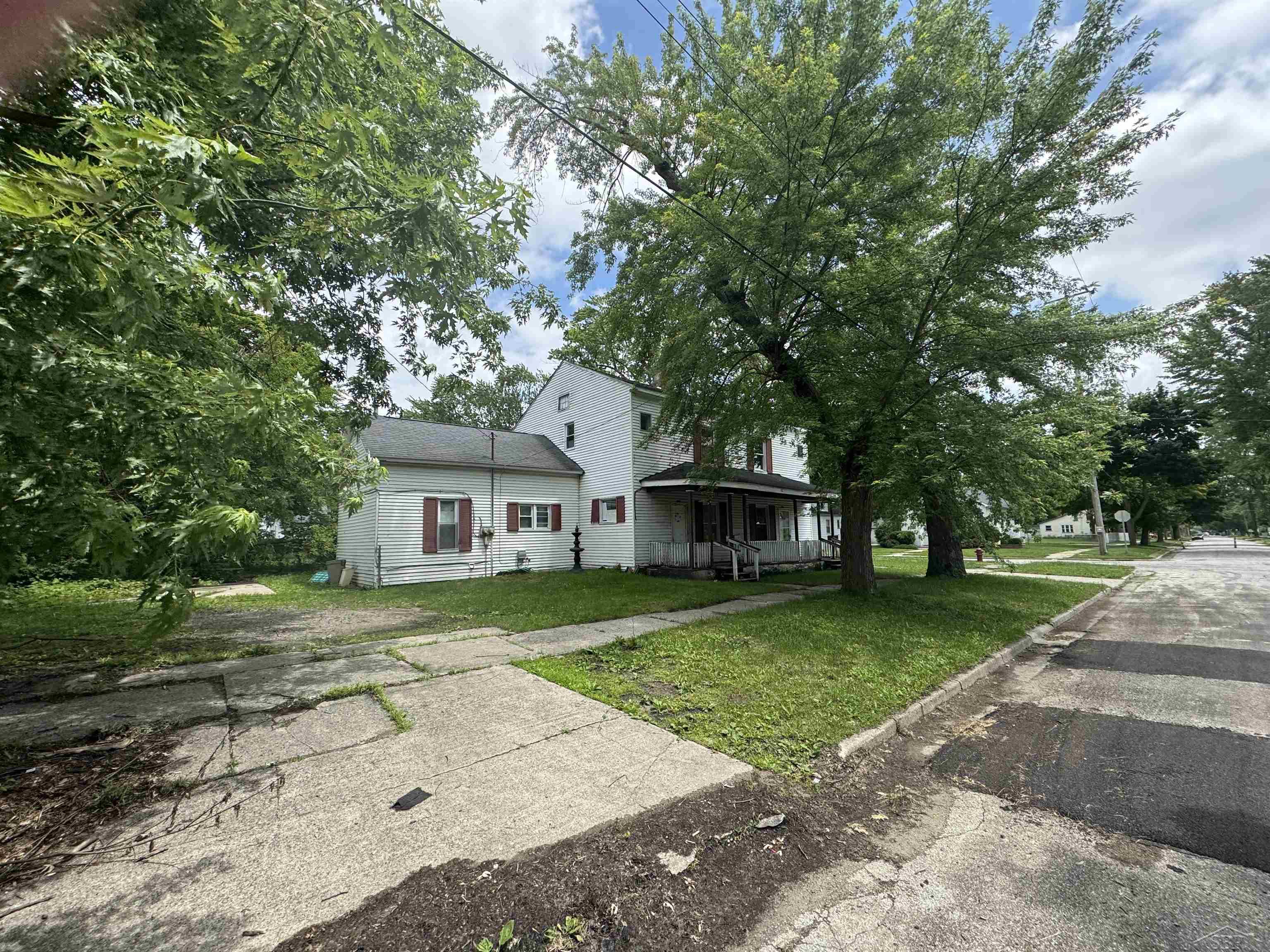 1002 Madison Avenue Property Photo 7