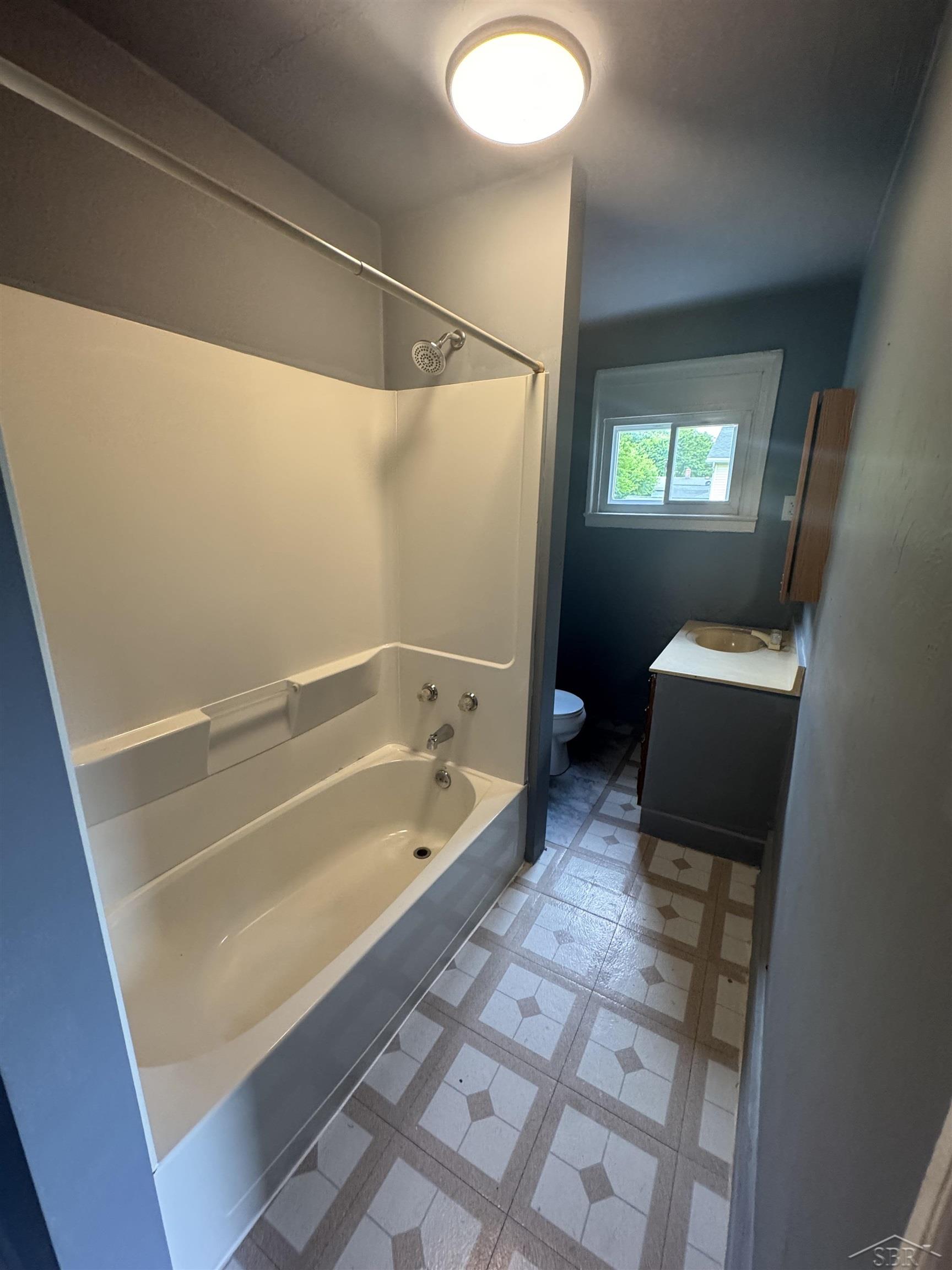 1002 Madison Avenue Property Photo 10