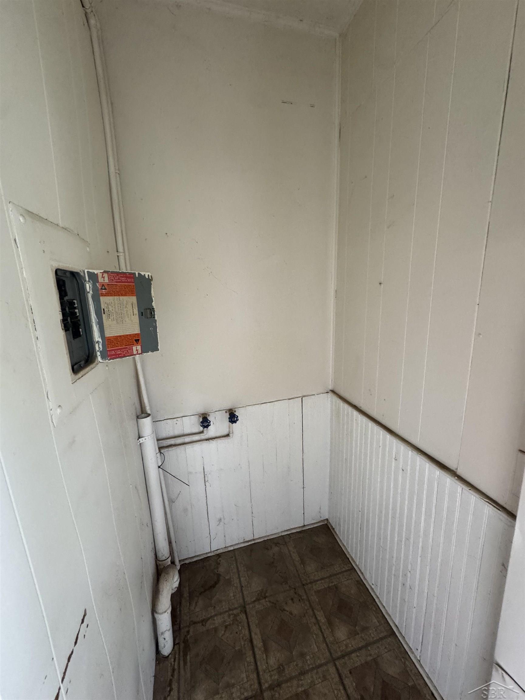 1002 Madison Avenue Property Photo 14