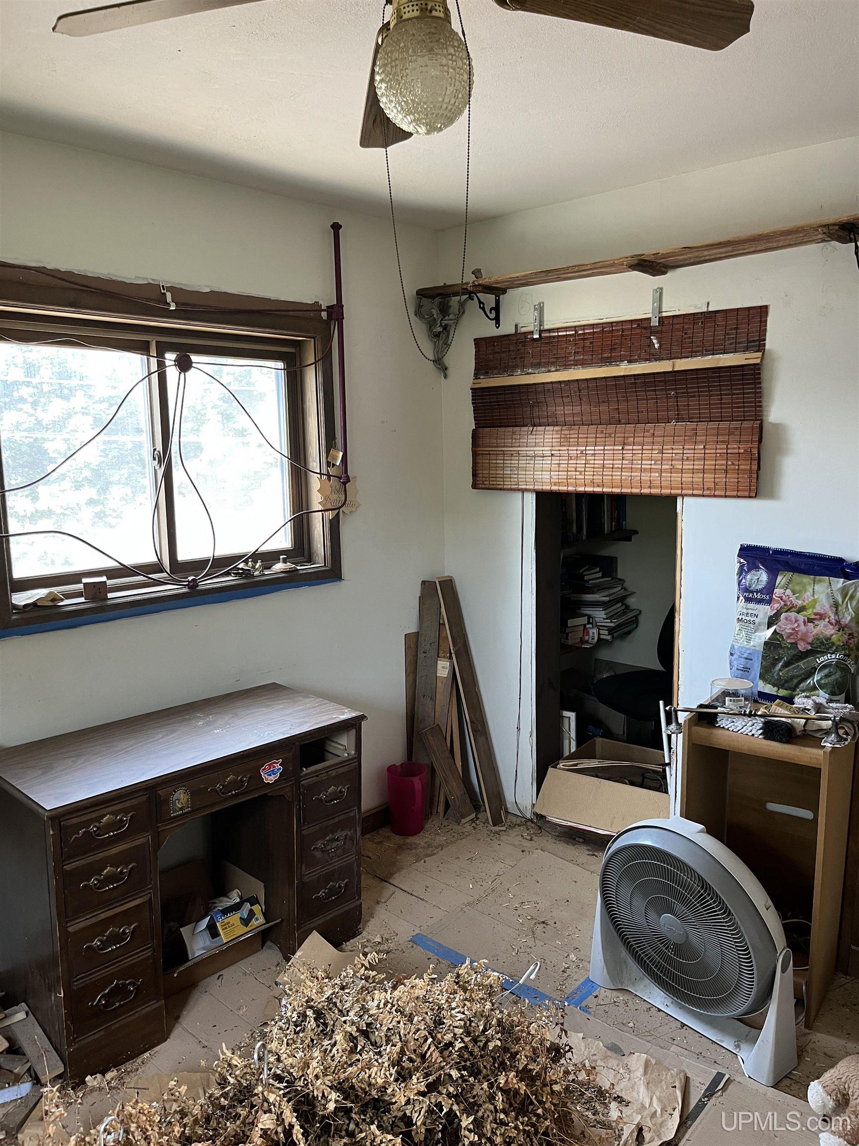 415 E High Street Property Photo 15