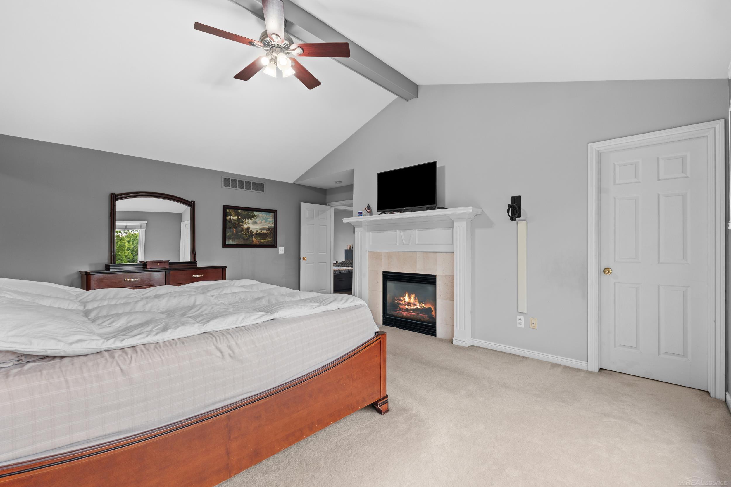 2250 Hawthorne Drive Property Photo 45