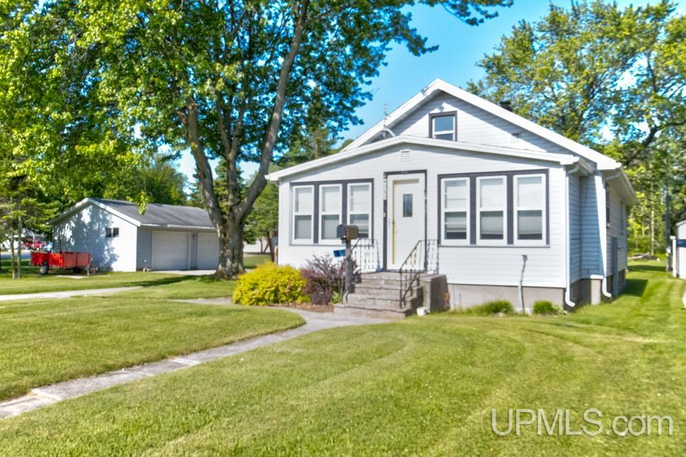 4131 10th Street Property Photo 1
