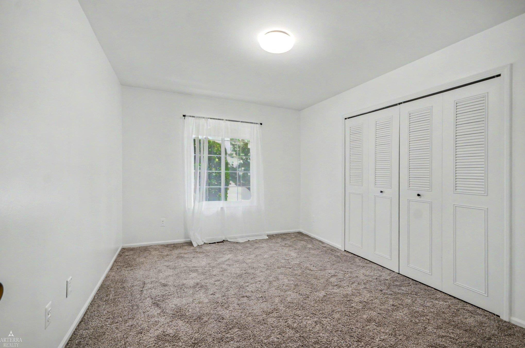 32 Meadow Wood Drive Property Photo 15