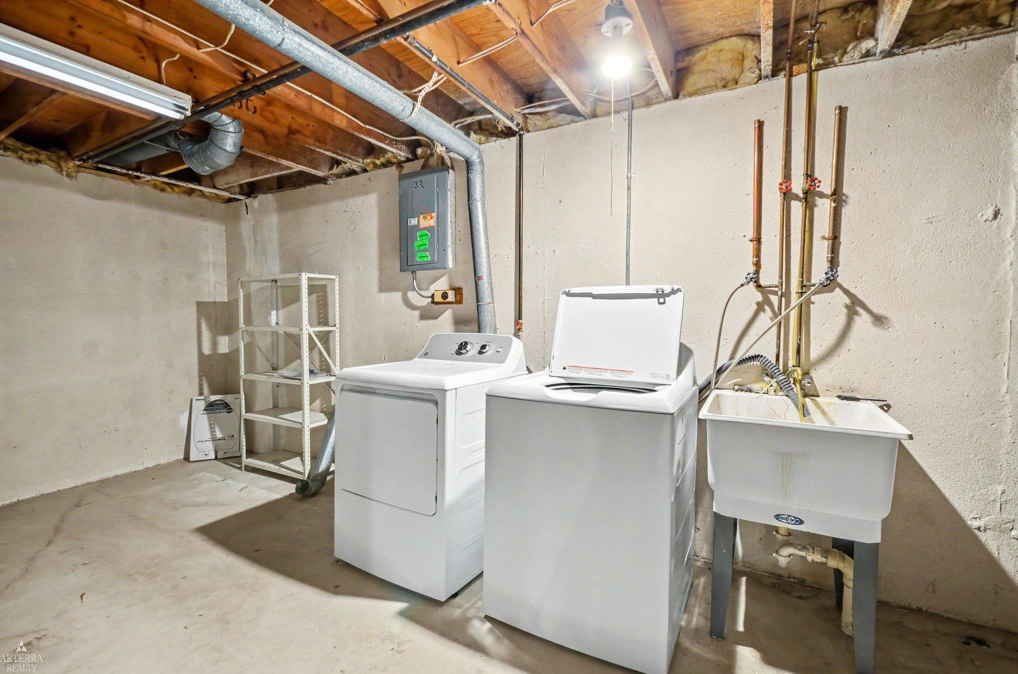 32 Meadow Wood Drive Property Photo 21