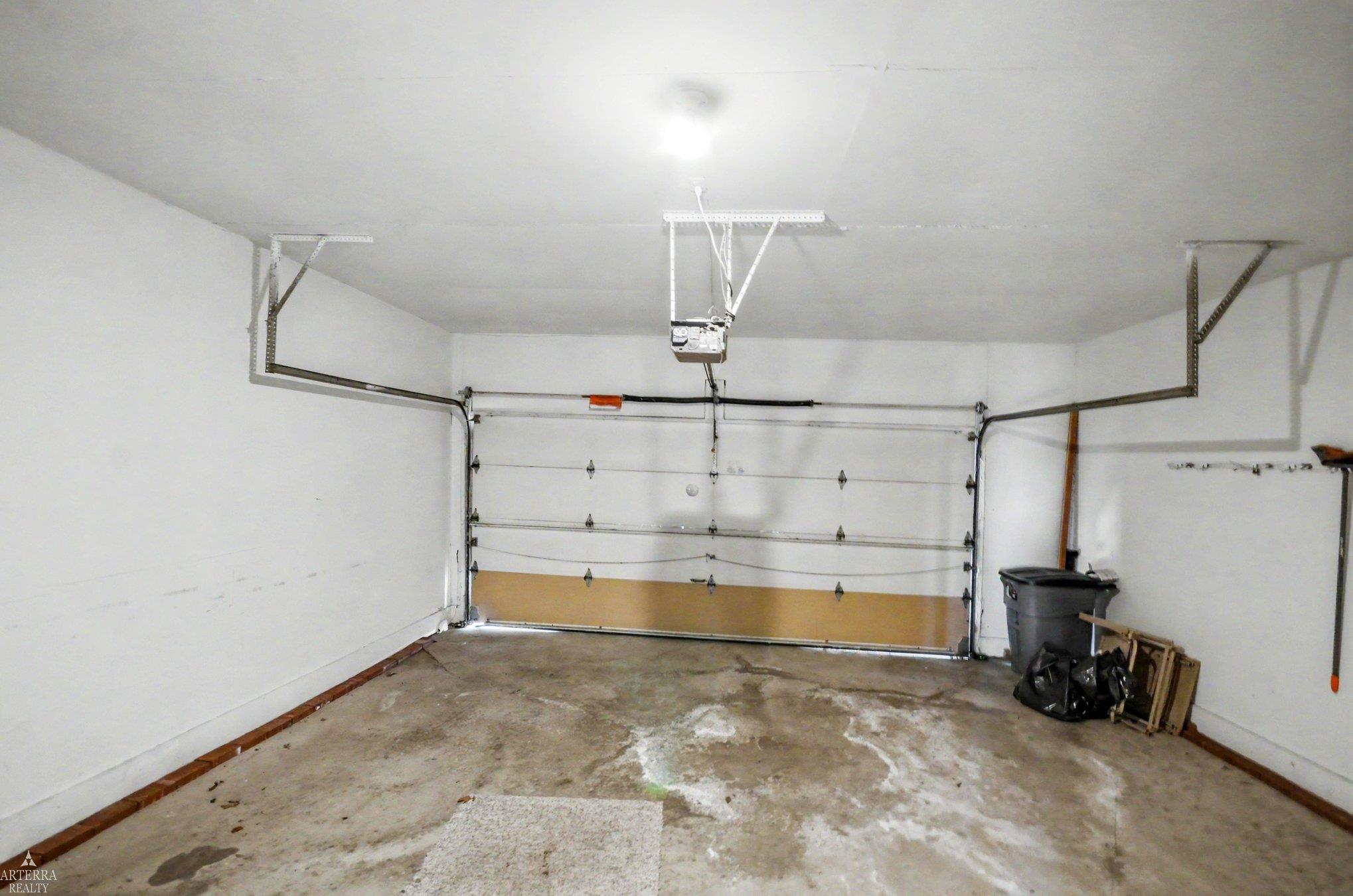 32 Meadow Wood Drive Property Photo 22