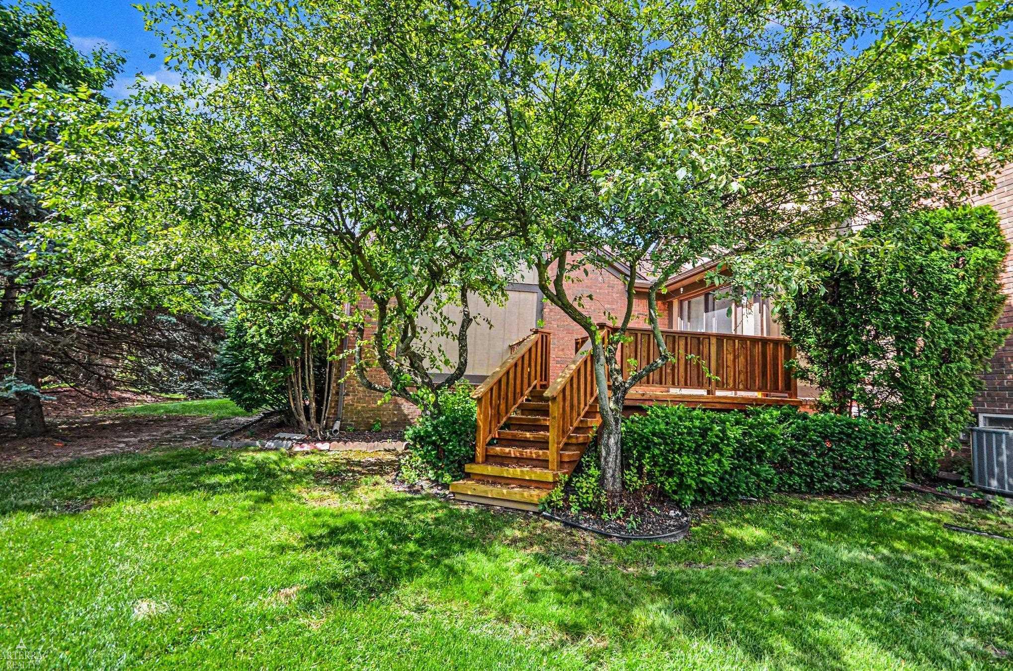 32 Meadow Wood Drive Property Photo 25
