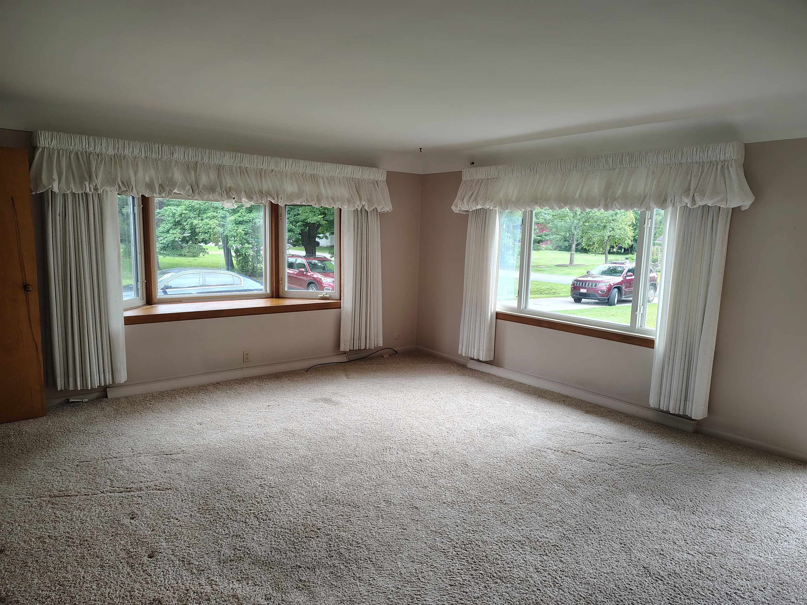 905 Dexter Drive Property Photo 10