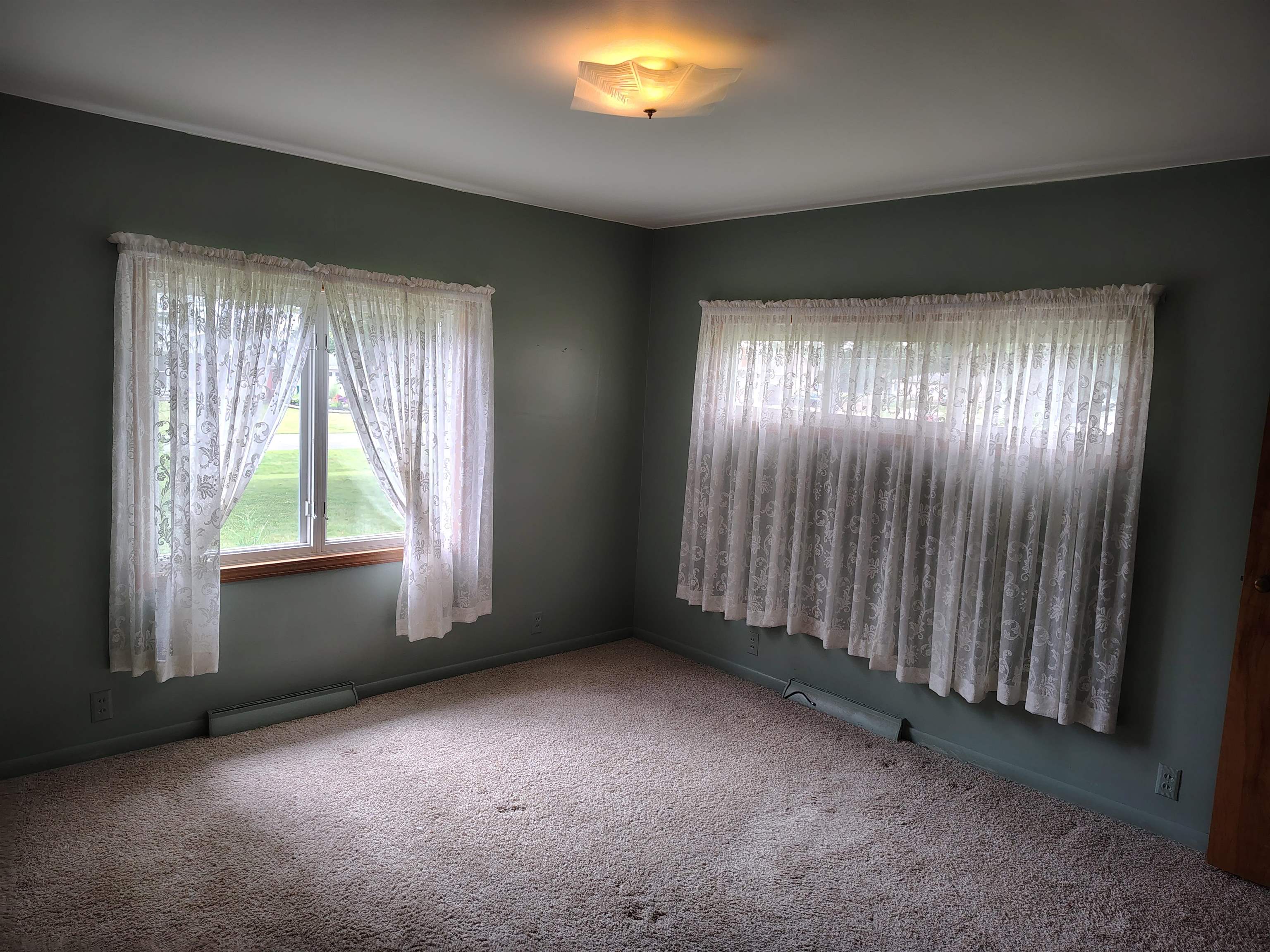 905 Dexter Drive Property Photo 12