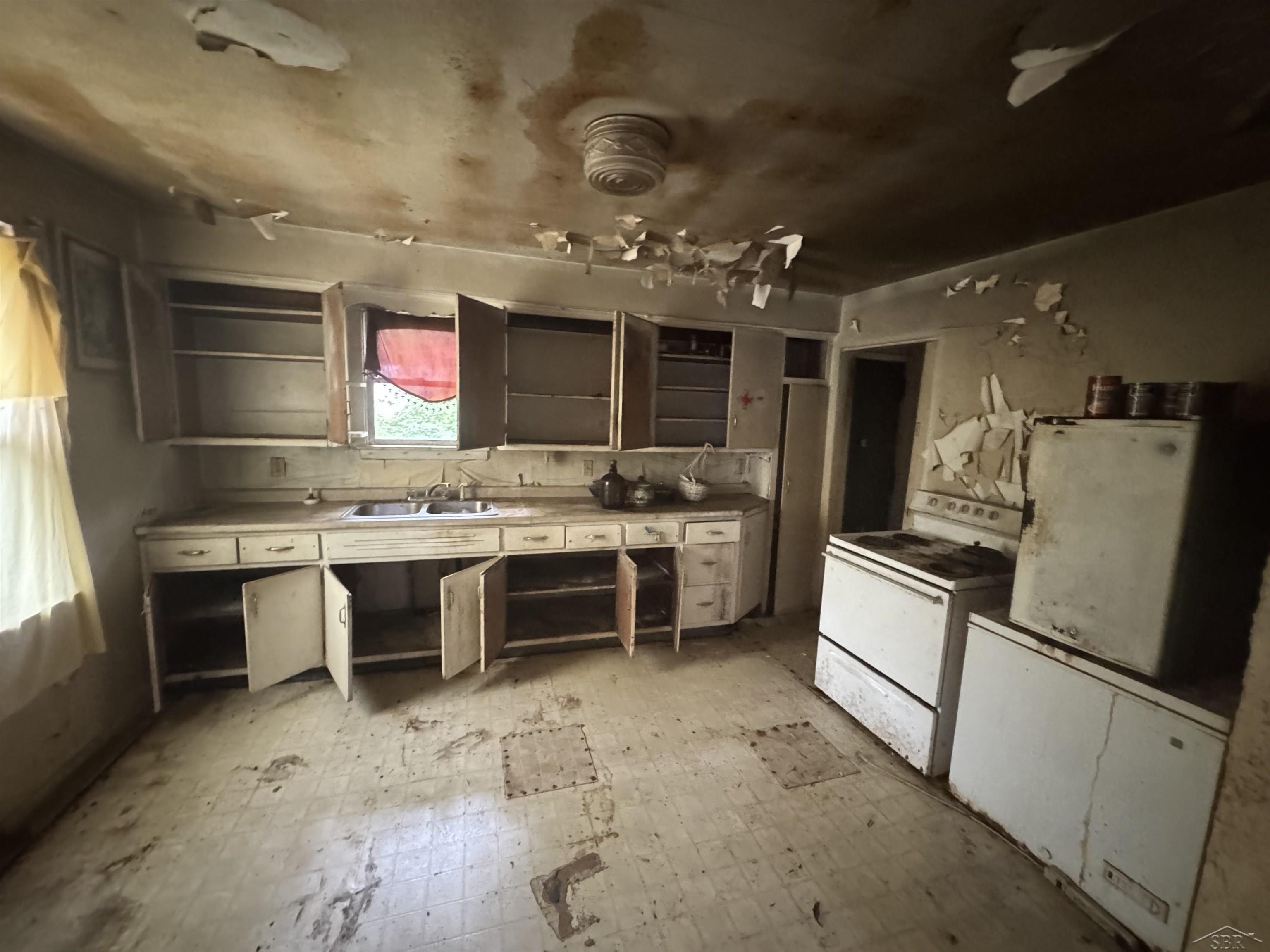 4115 Hess Avenue Property Photo 2
