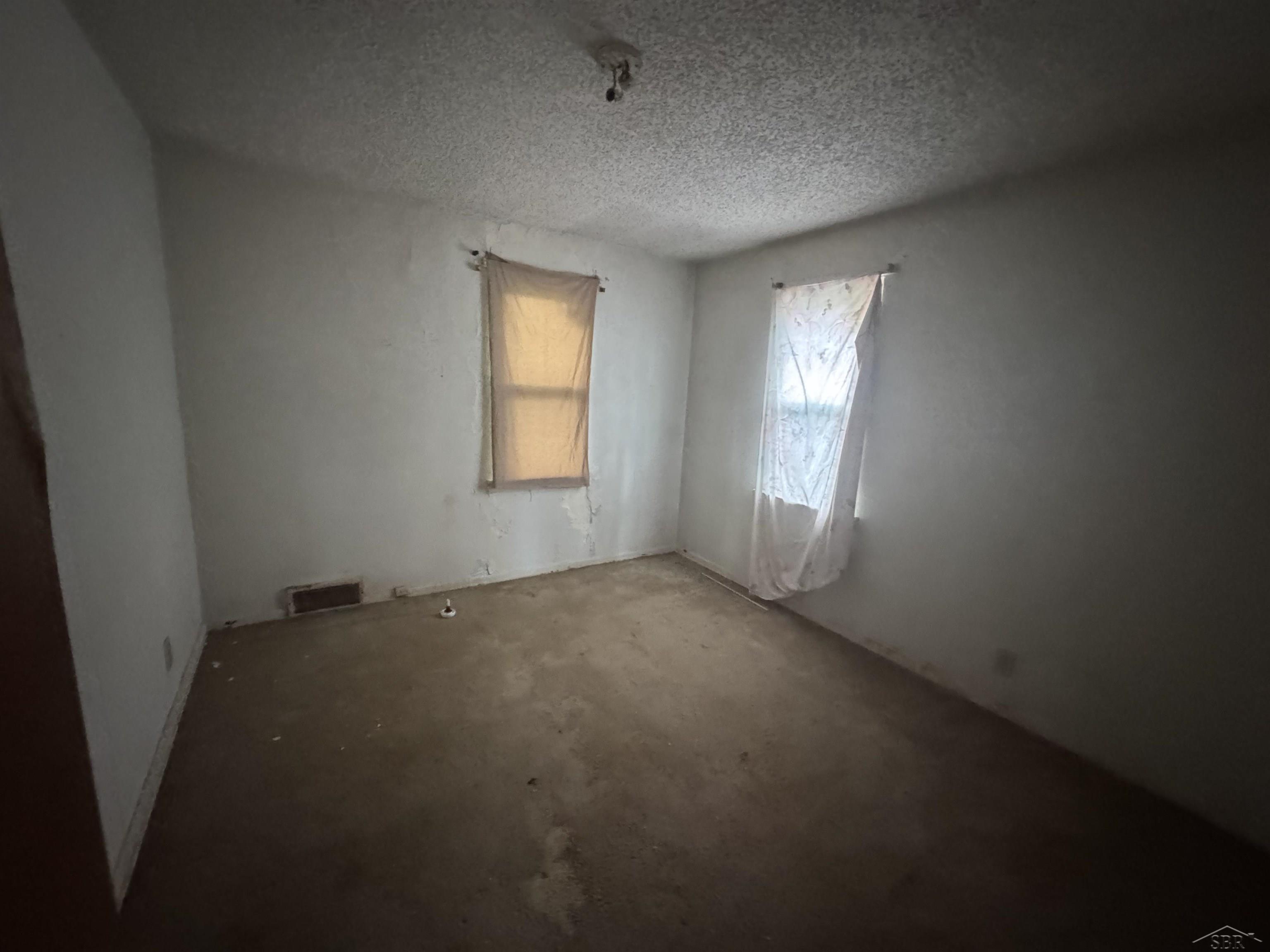 4115 Hess Avenue Property Photo 5