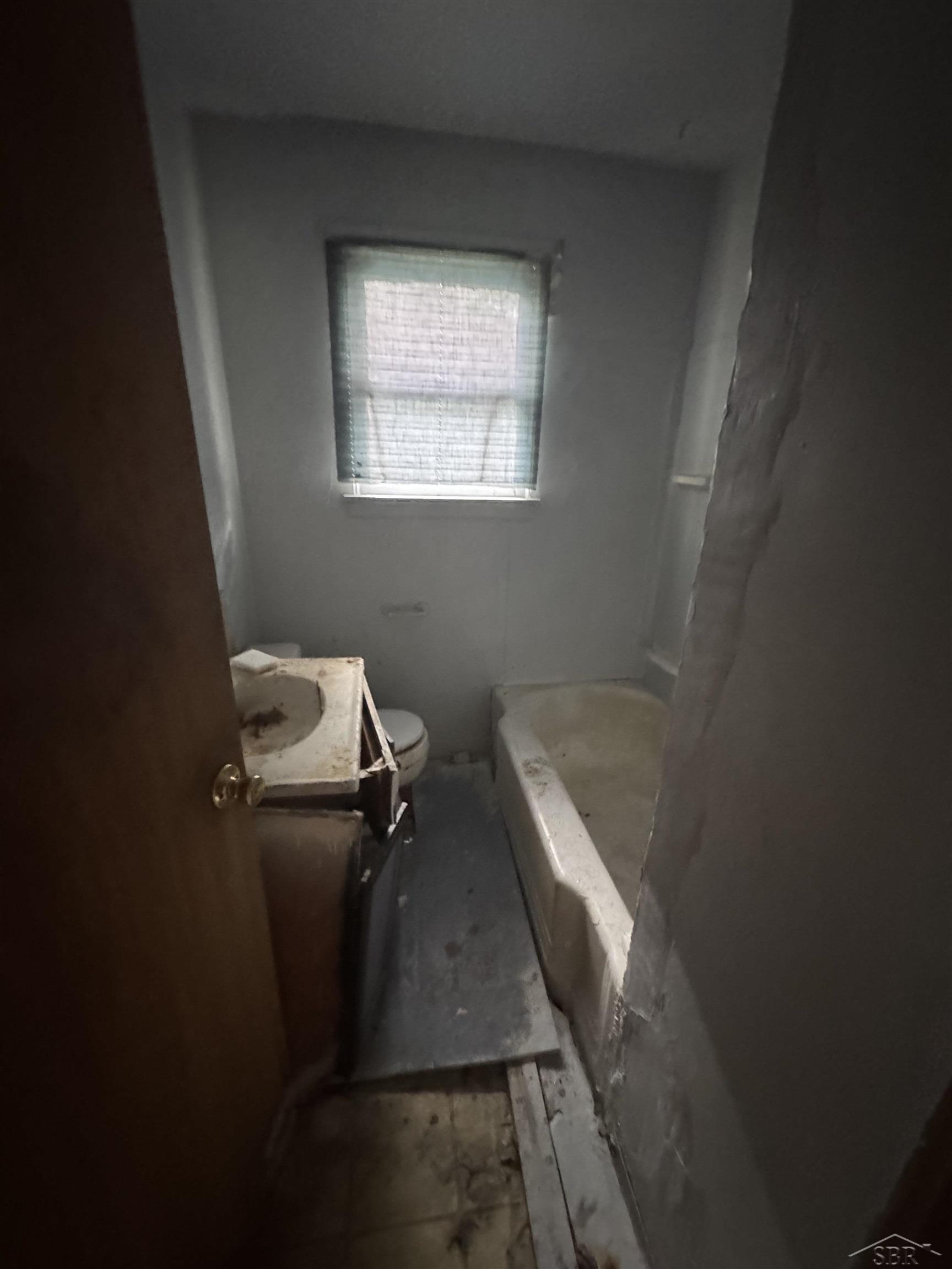 4115 Hess Avenue Property Photo 7