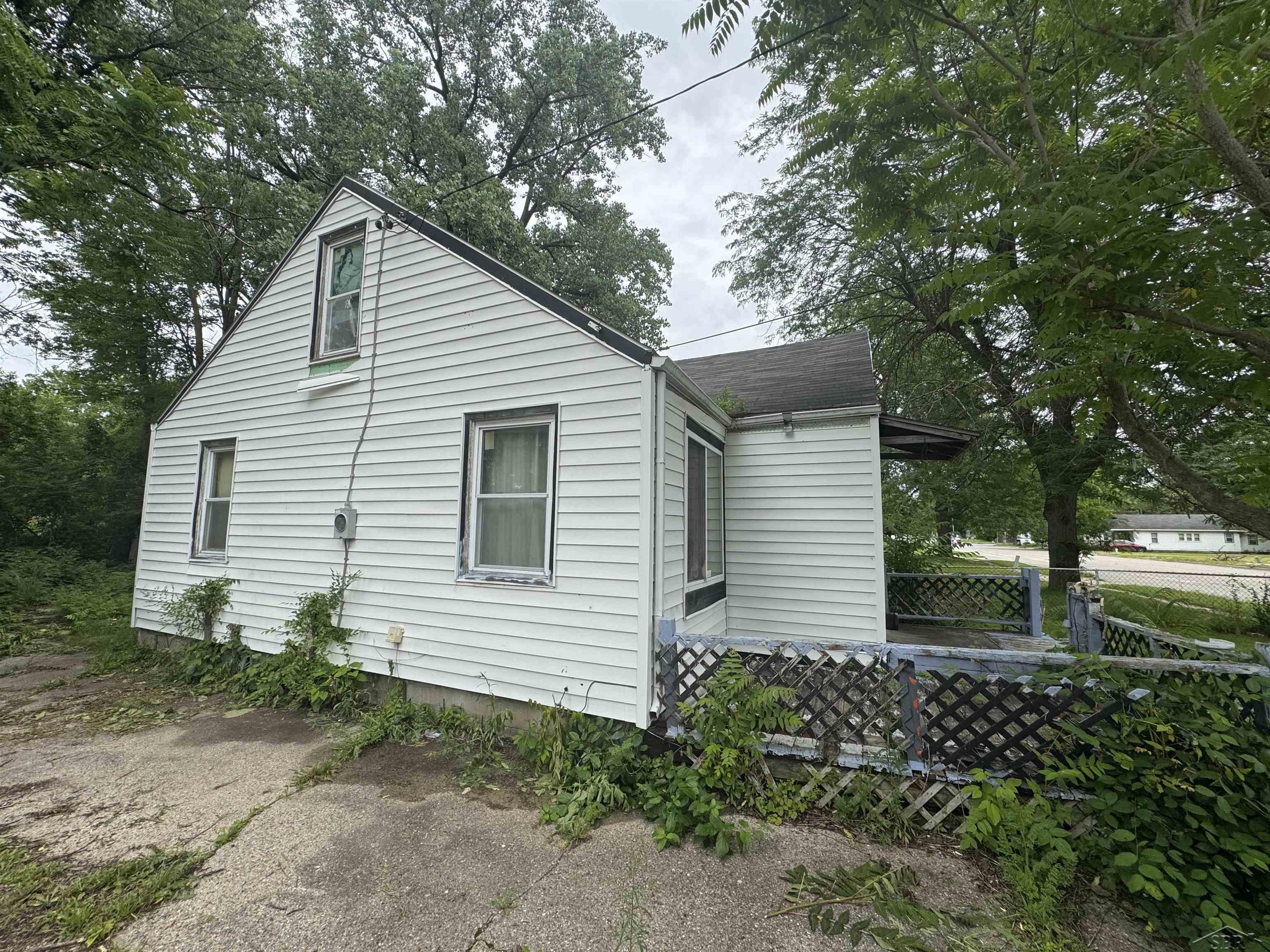 4115 Hess Avenue Property Photo 9