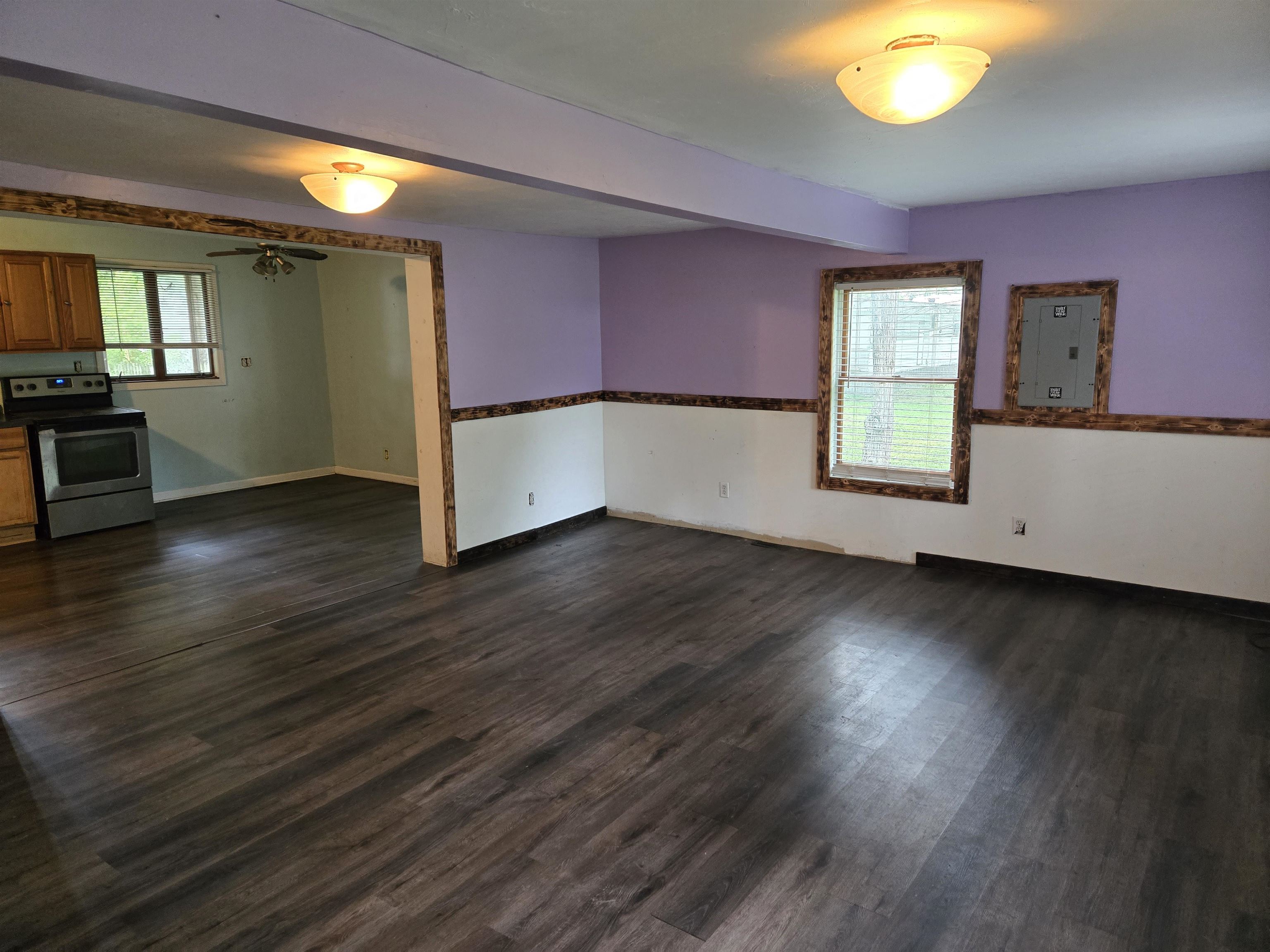 4364 S Kirk Road Property Photo 2