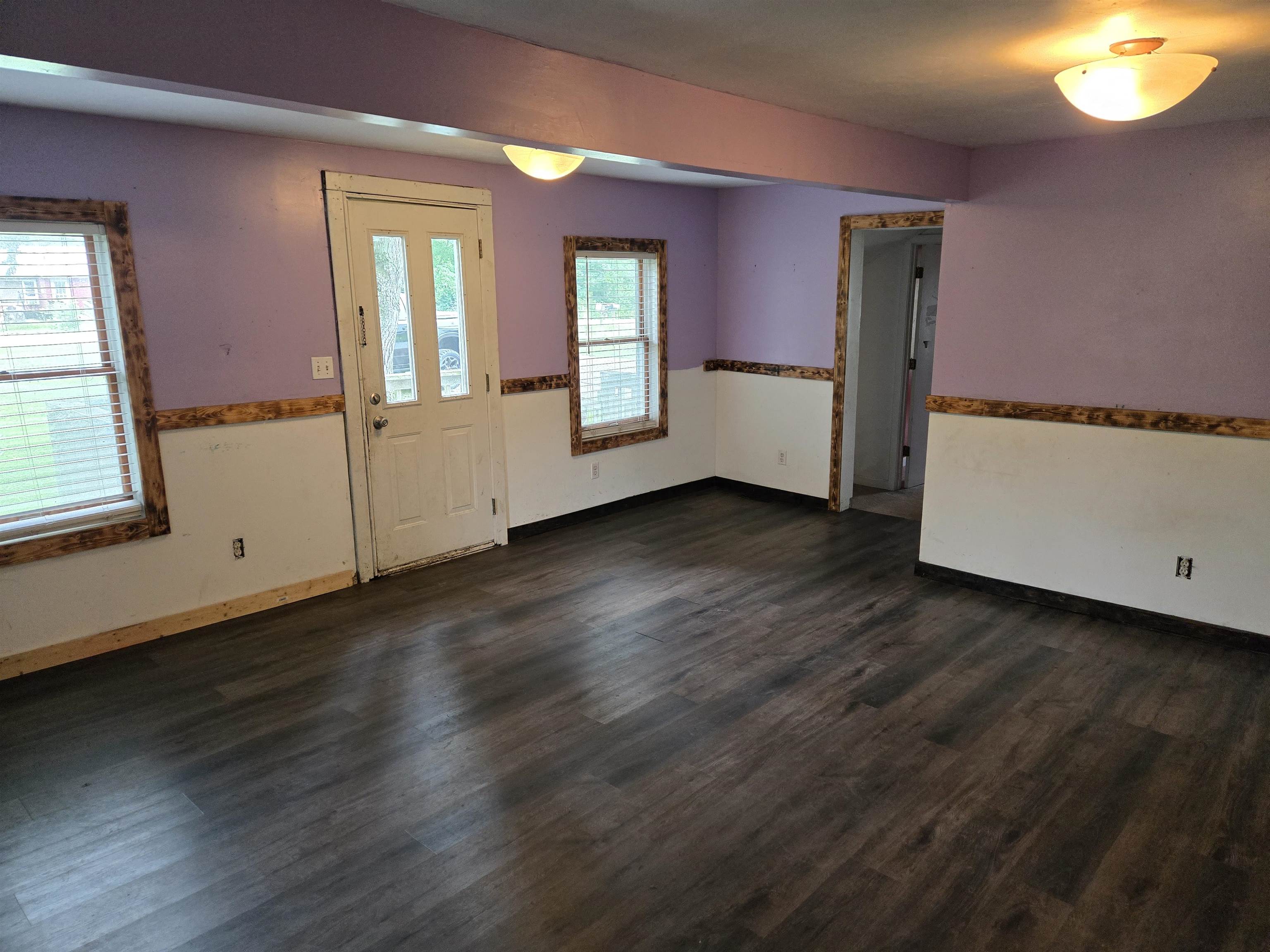 4364 S Kirk Road Property Photo 3