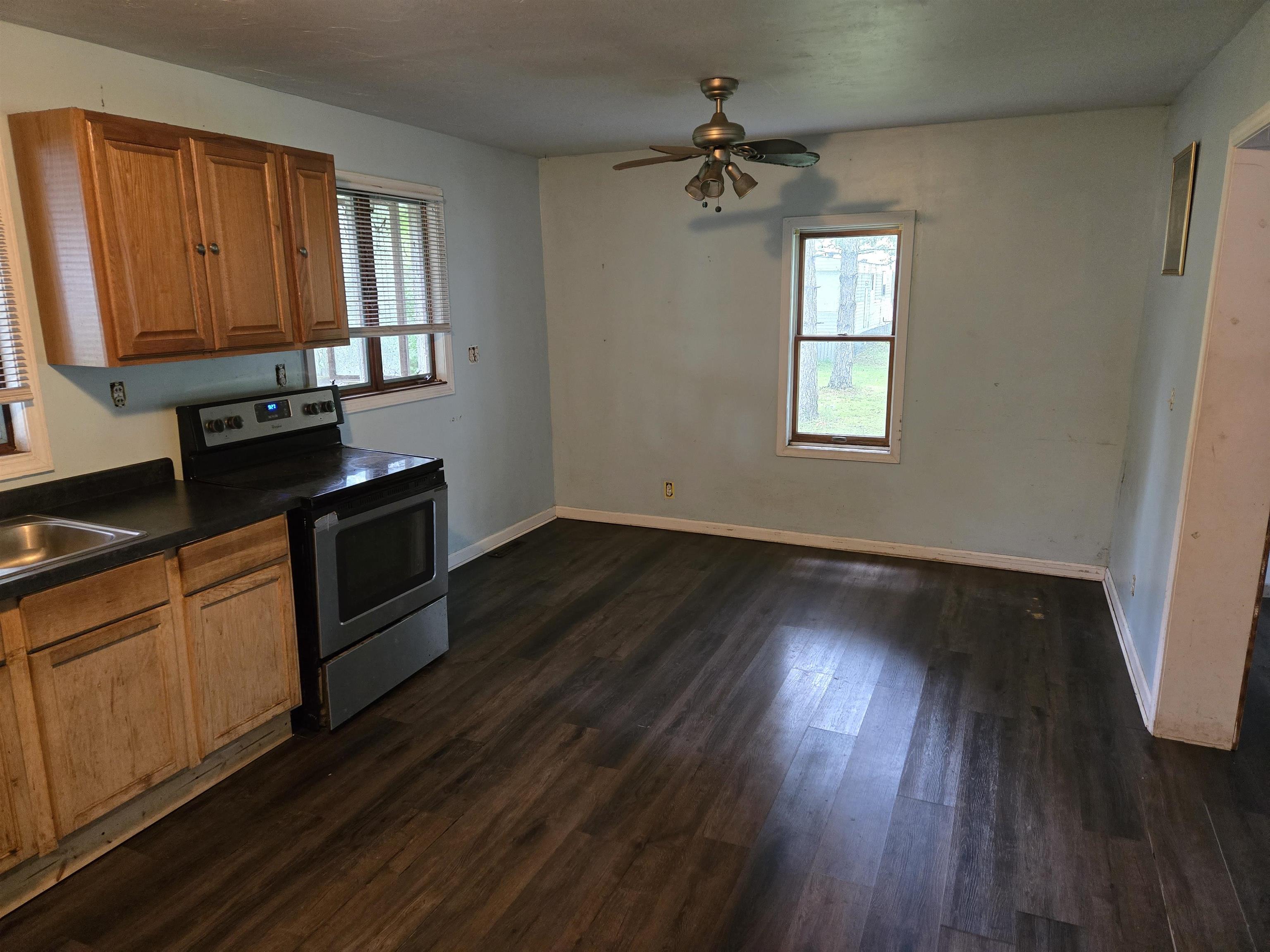 4364 S Kirk Road Property Photo 7