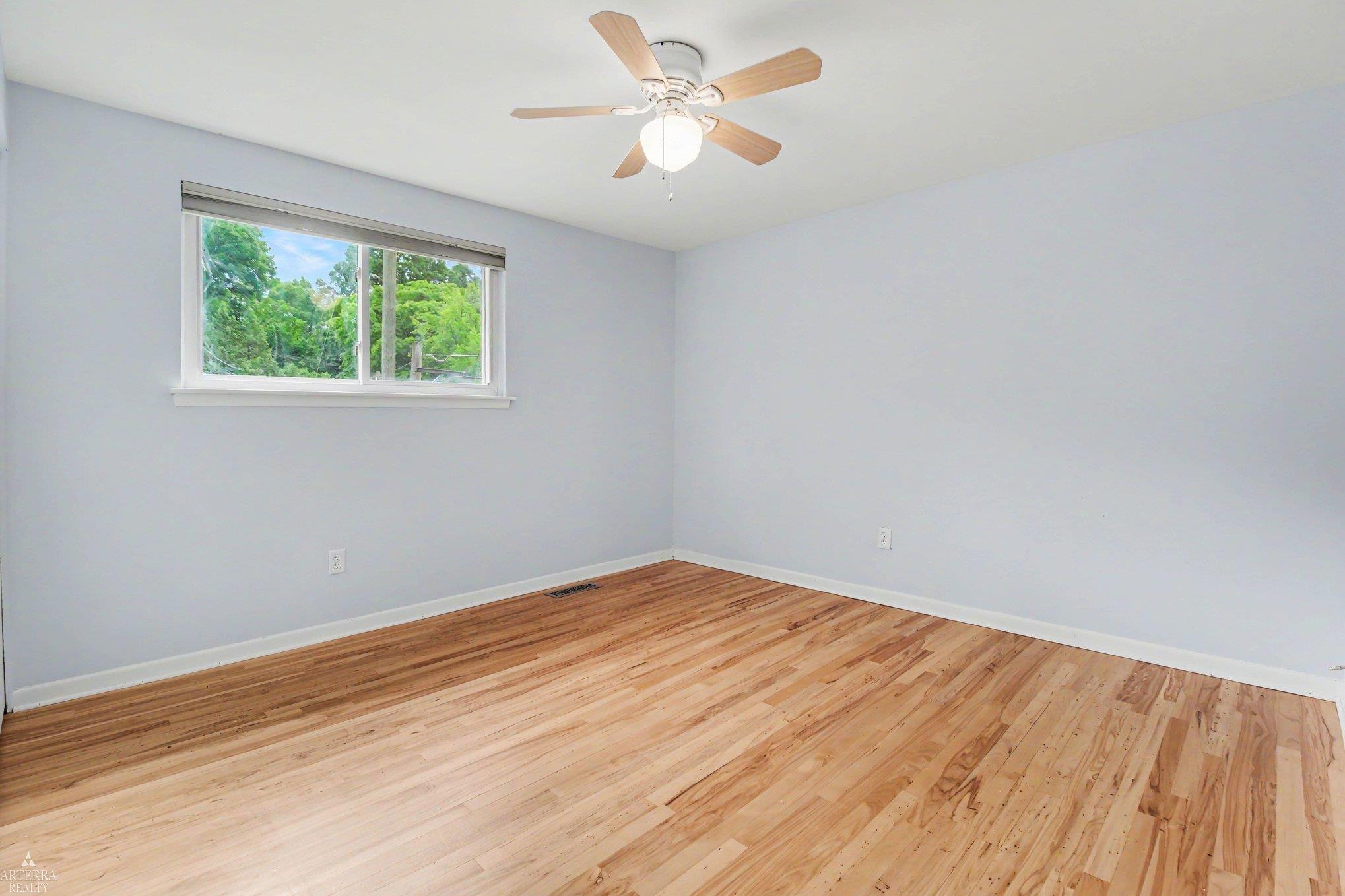 23425 Barfield Street Property Photo 9