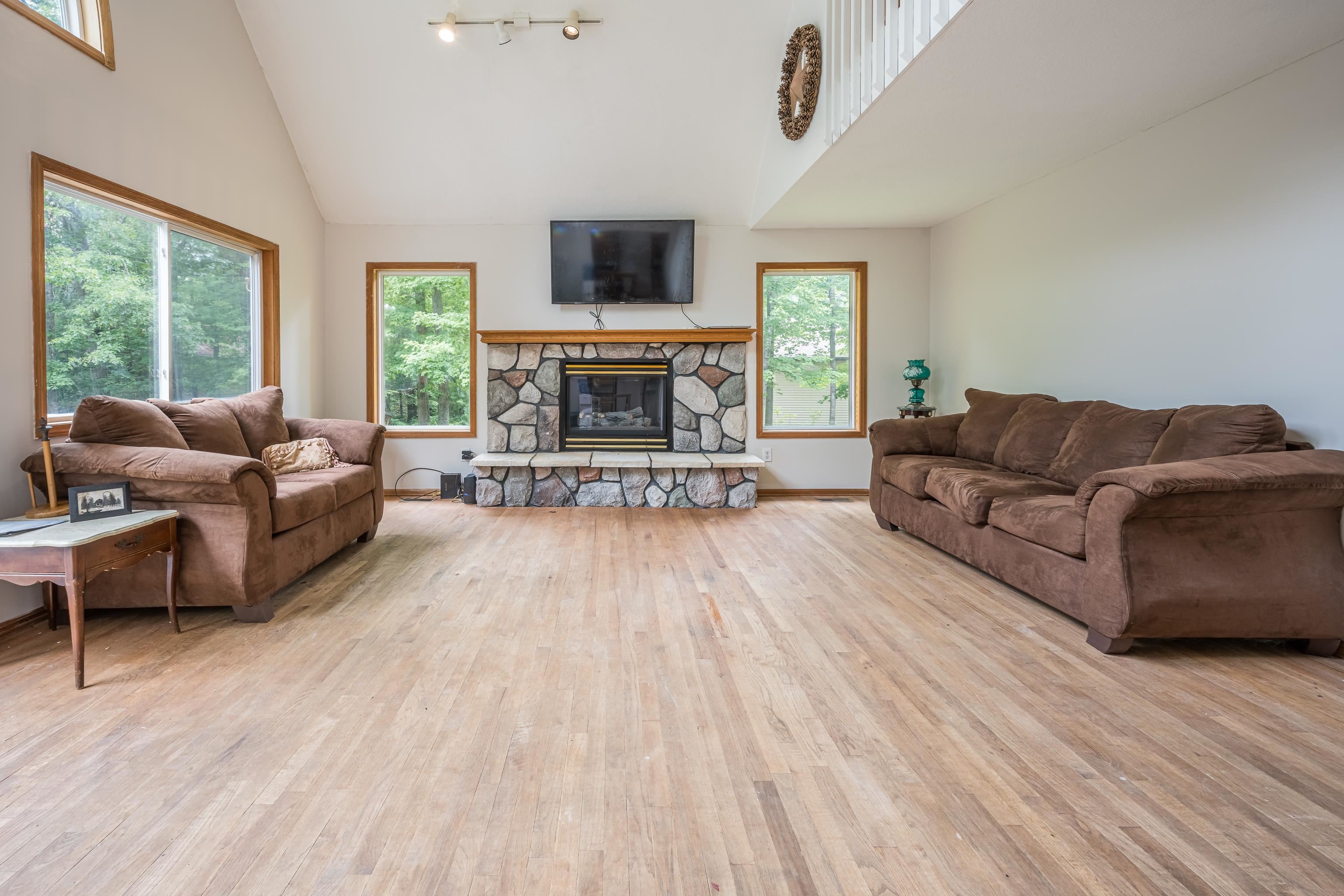 6655 Cedarhurst Drive Property Photo 6