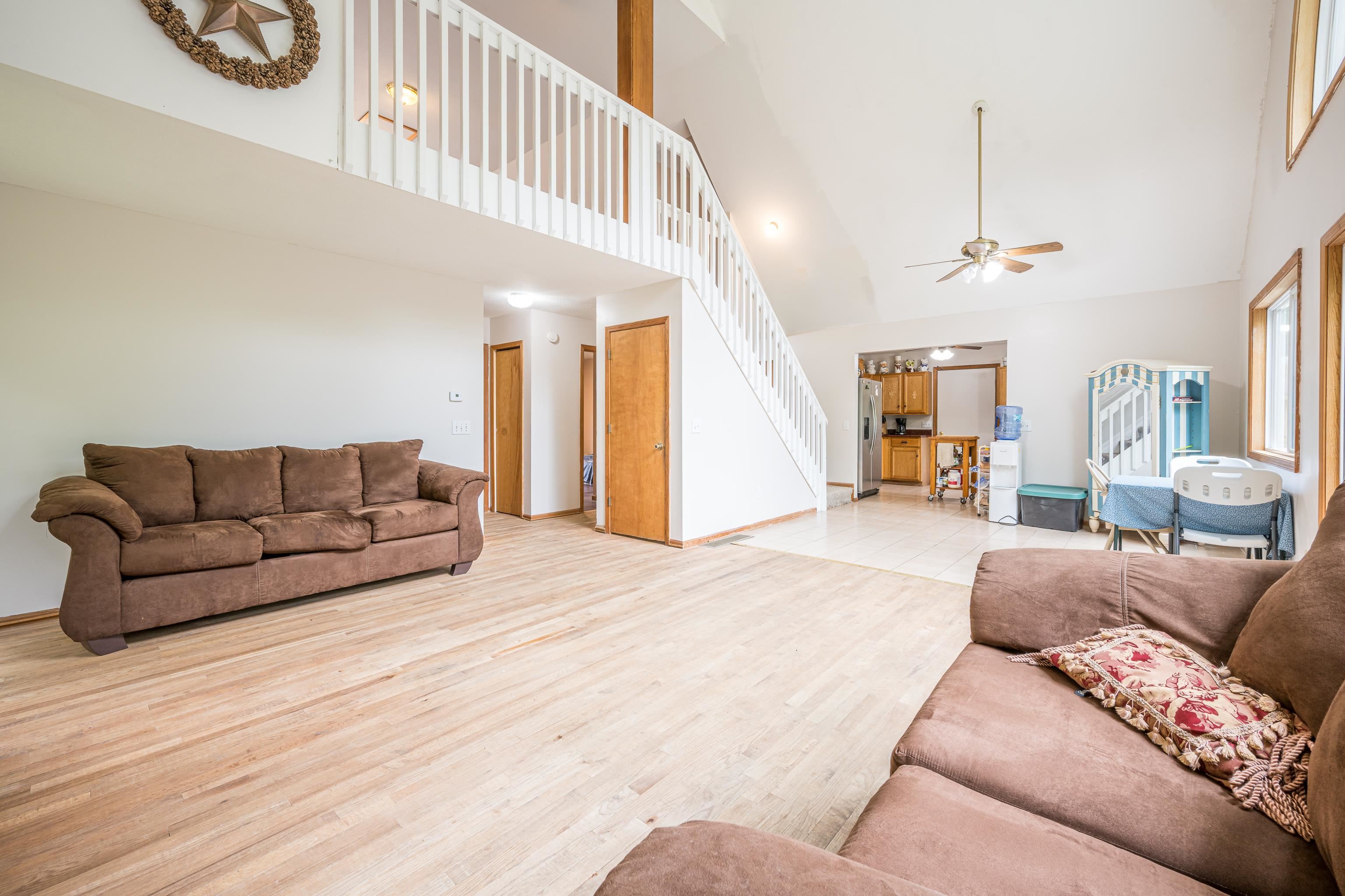 6655 Cedarhurst Drive Property Photo 8