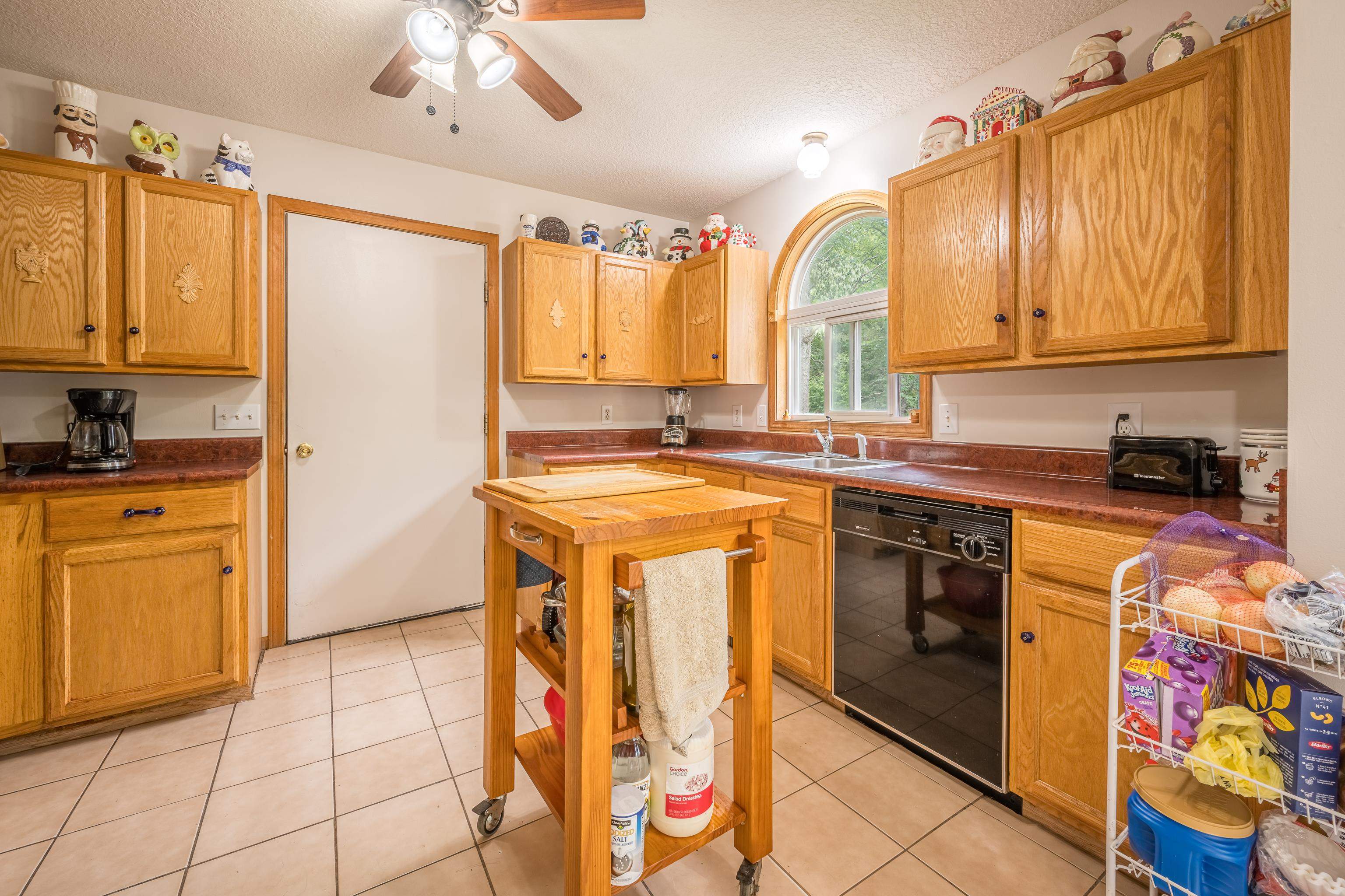 6655 Cedarhurst Drive Property Photo 11