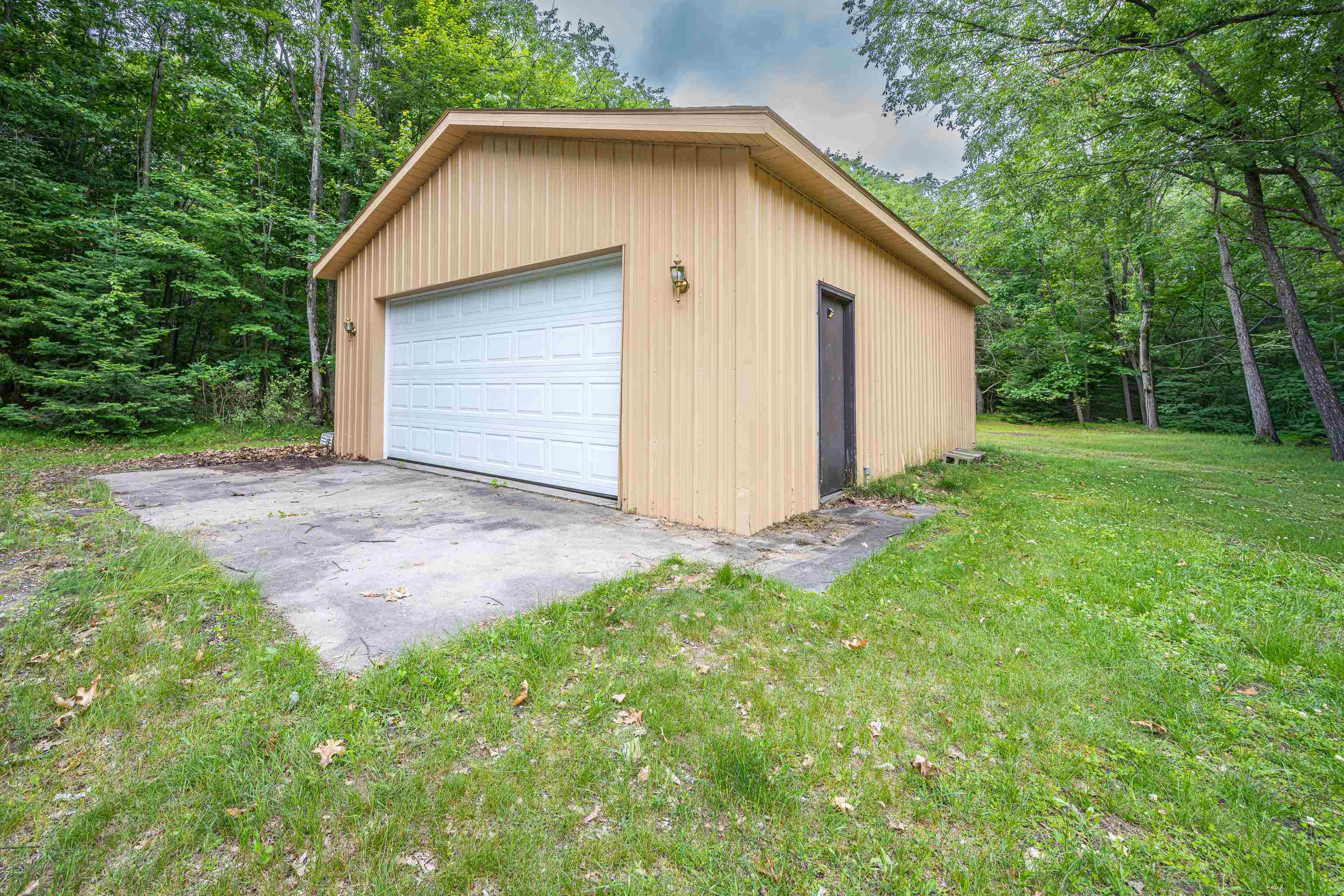 6655 Cedarhurst Drive Property Photo 35