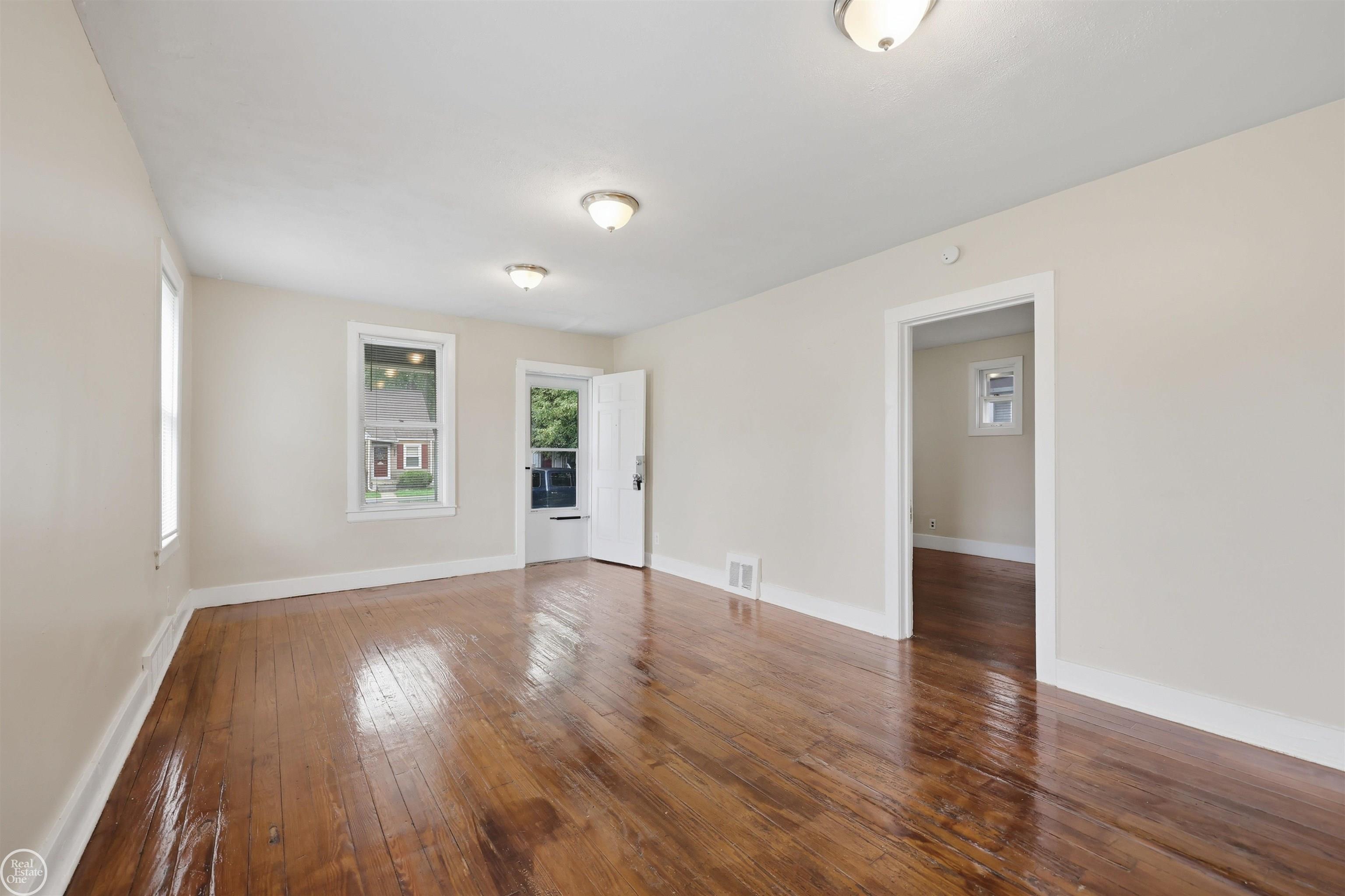 434 Camden Street Property Photo 5