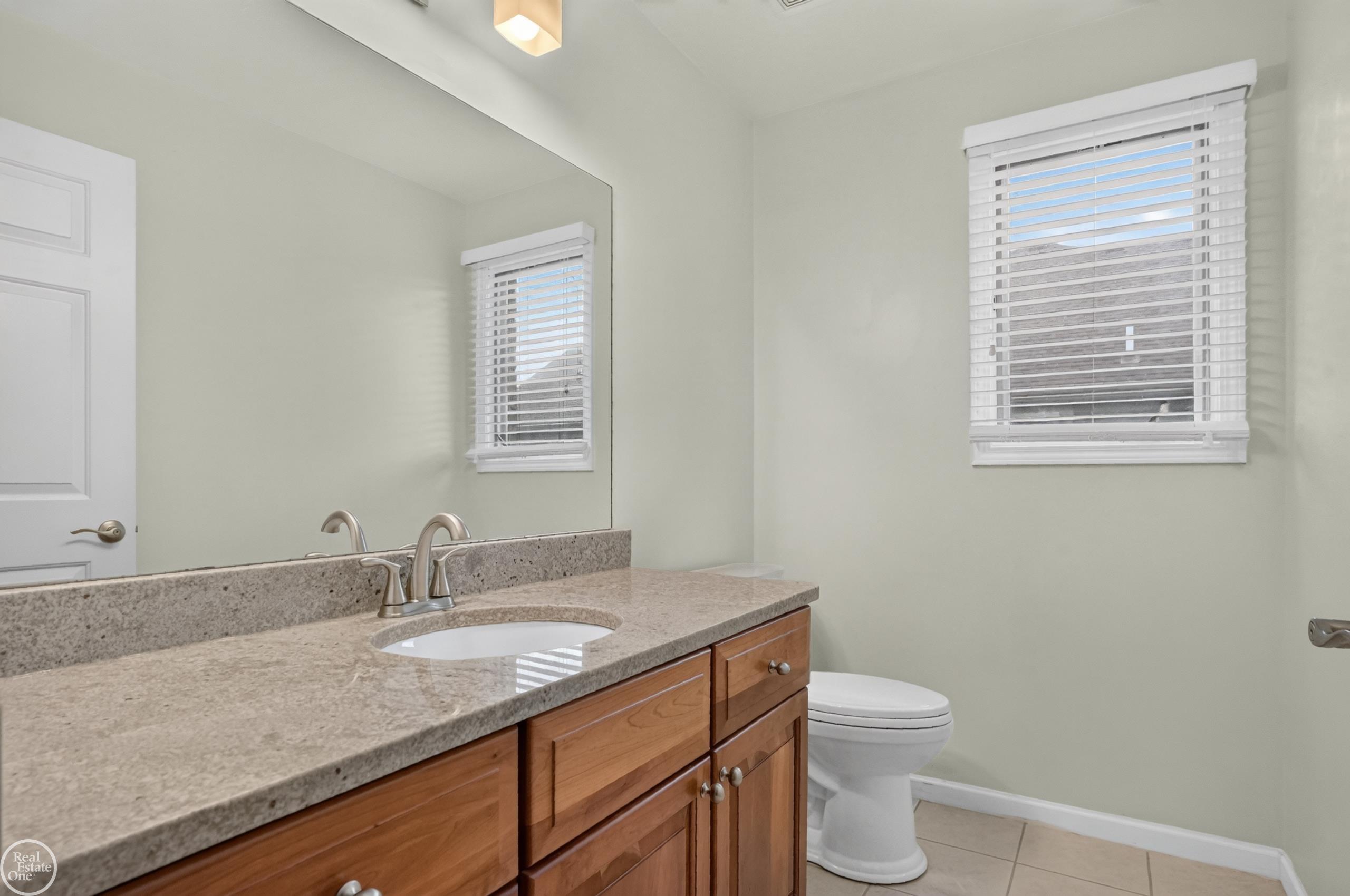 20415 Balmoral Drive Property Photo 17