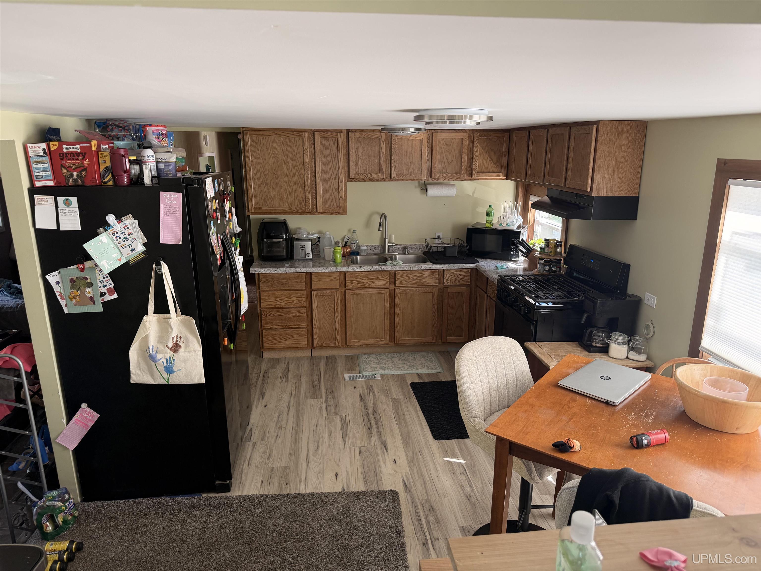 E5360 Woodland Avenue Property Photo 6