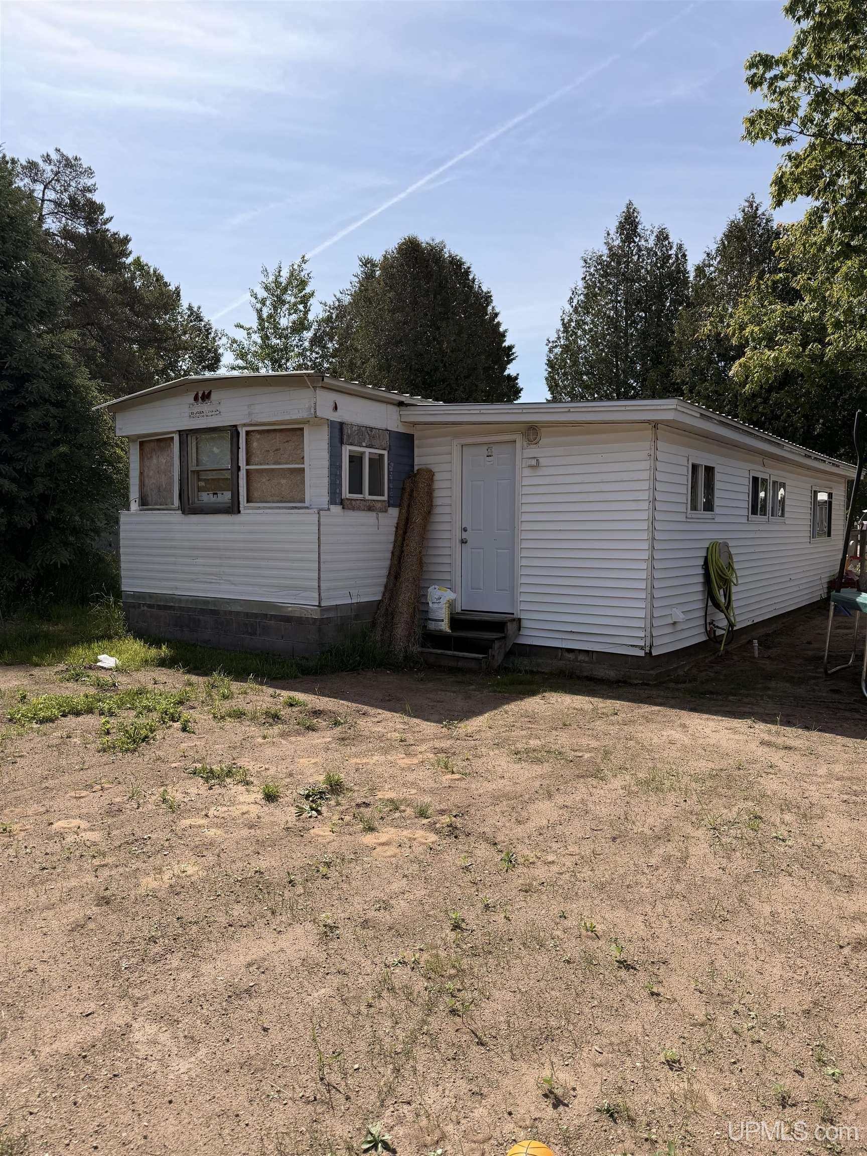E5360 Woodland Avenue Property Photo 21