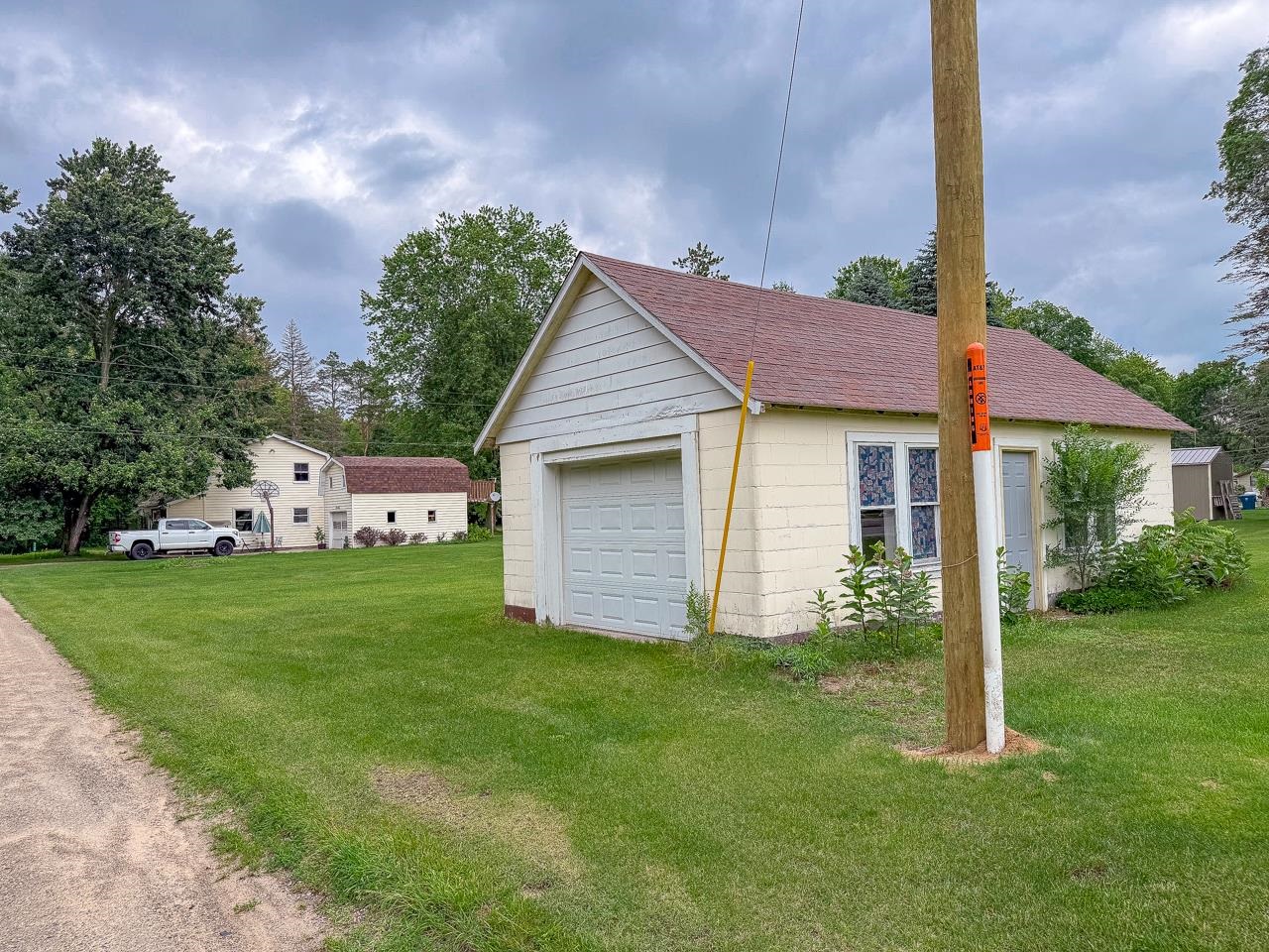 3102 W Saginaw Road Property Photo 7