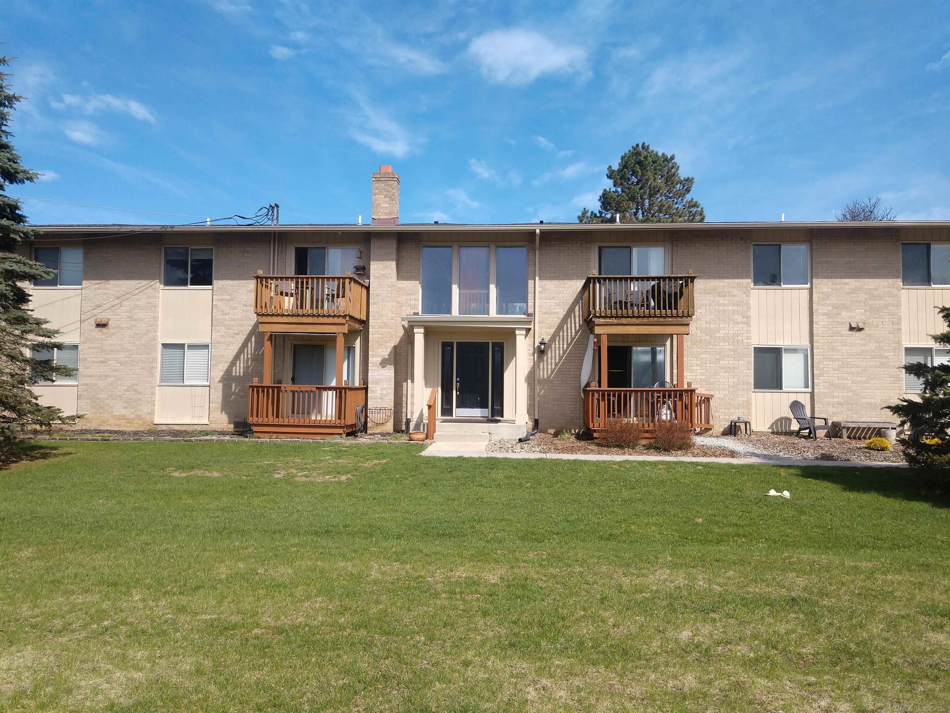 2911 Seymour Lake Road