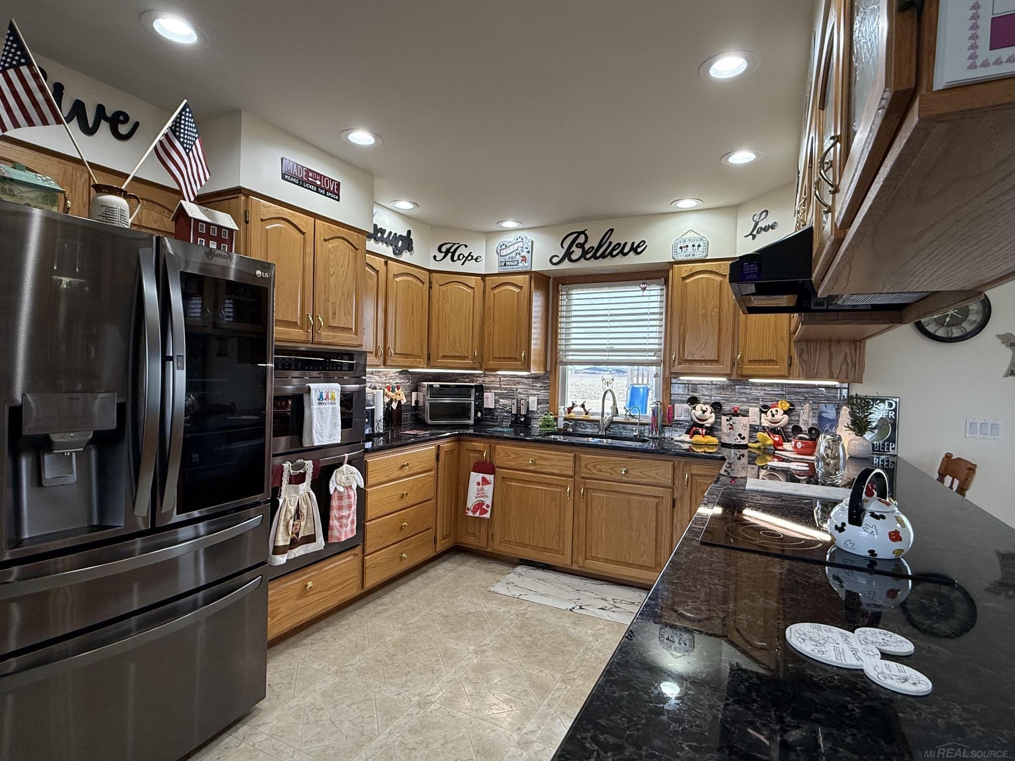 659 N Gates Road Property Photo 6