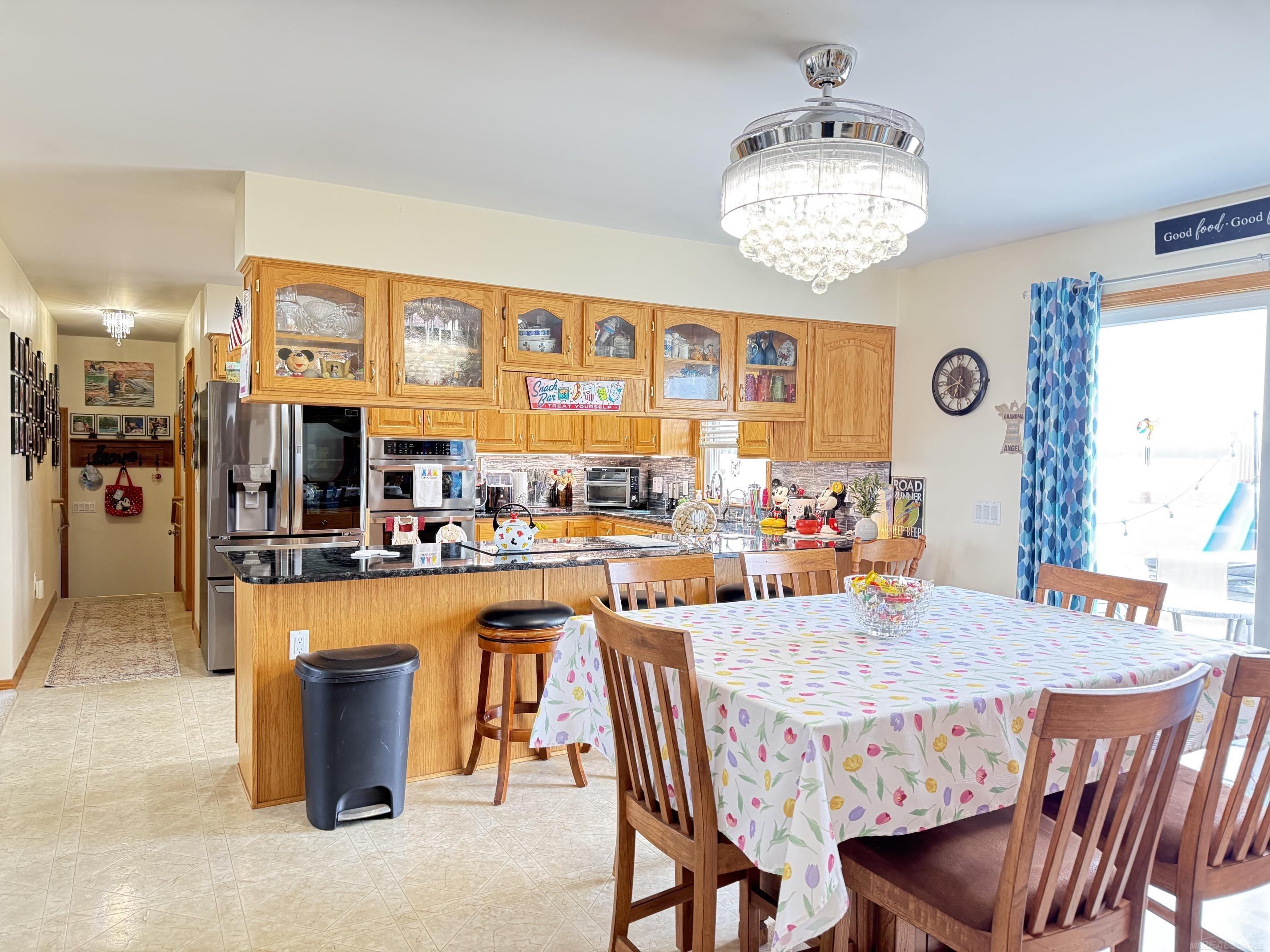 659 N Gates Road Property Photo 10
