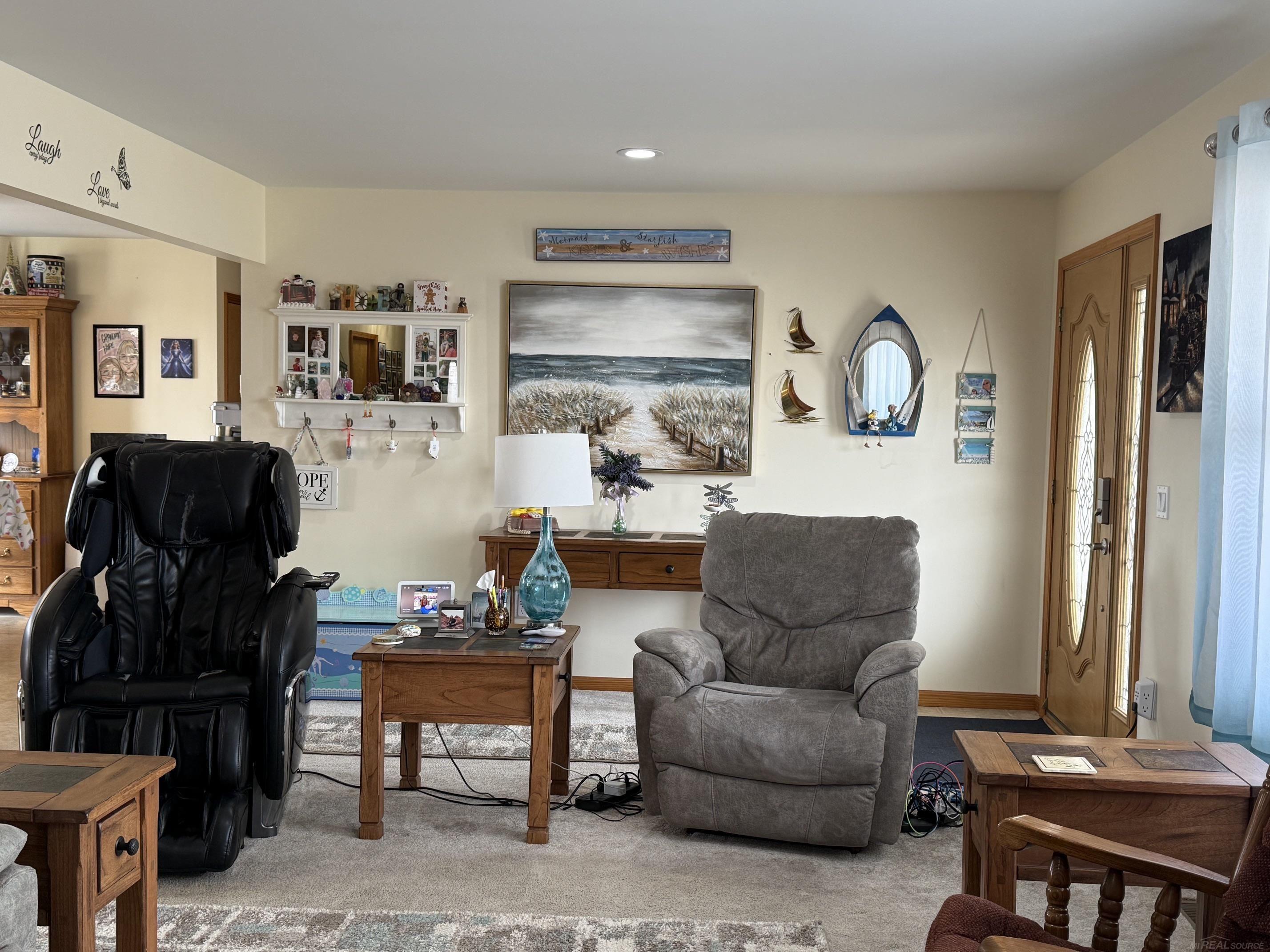 659 N Gates Road Property Photo 12