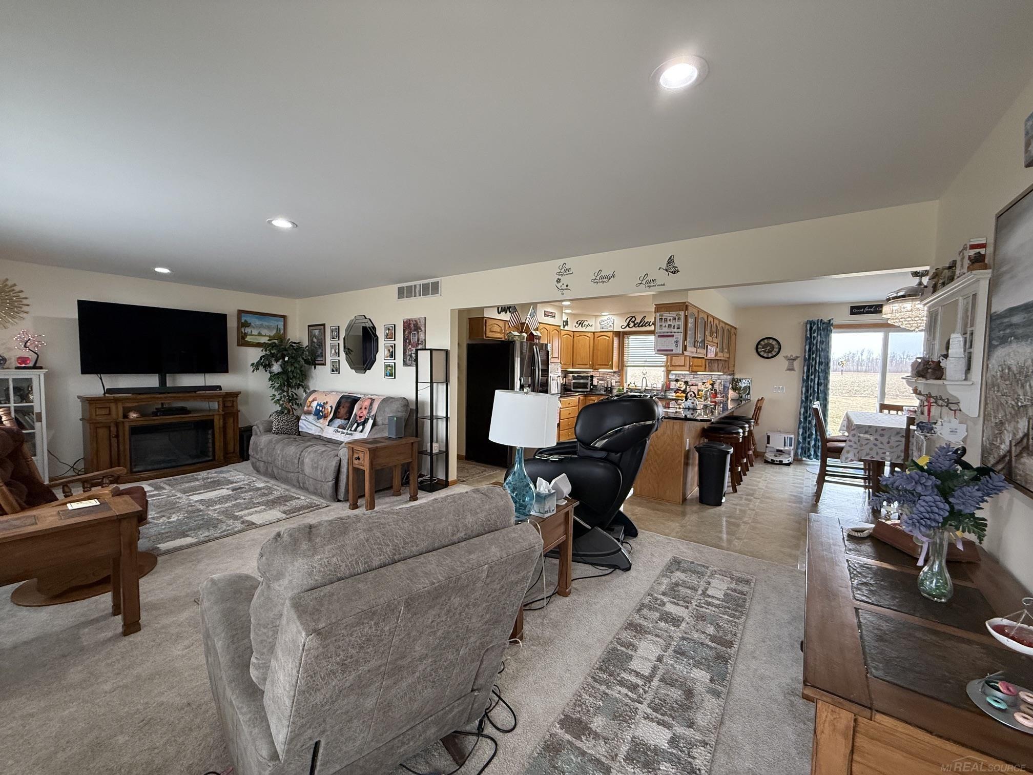 659 N Gates Road Property Photo 16